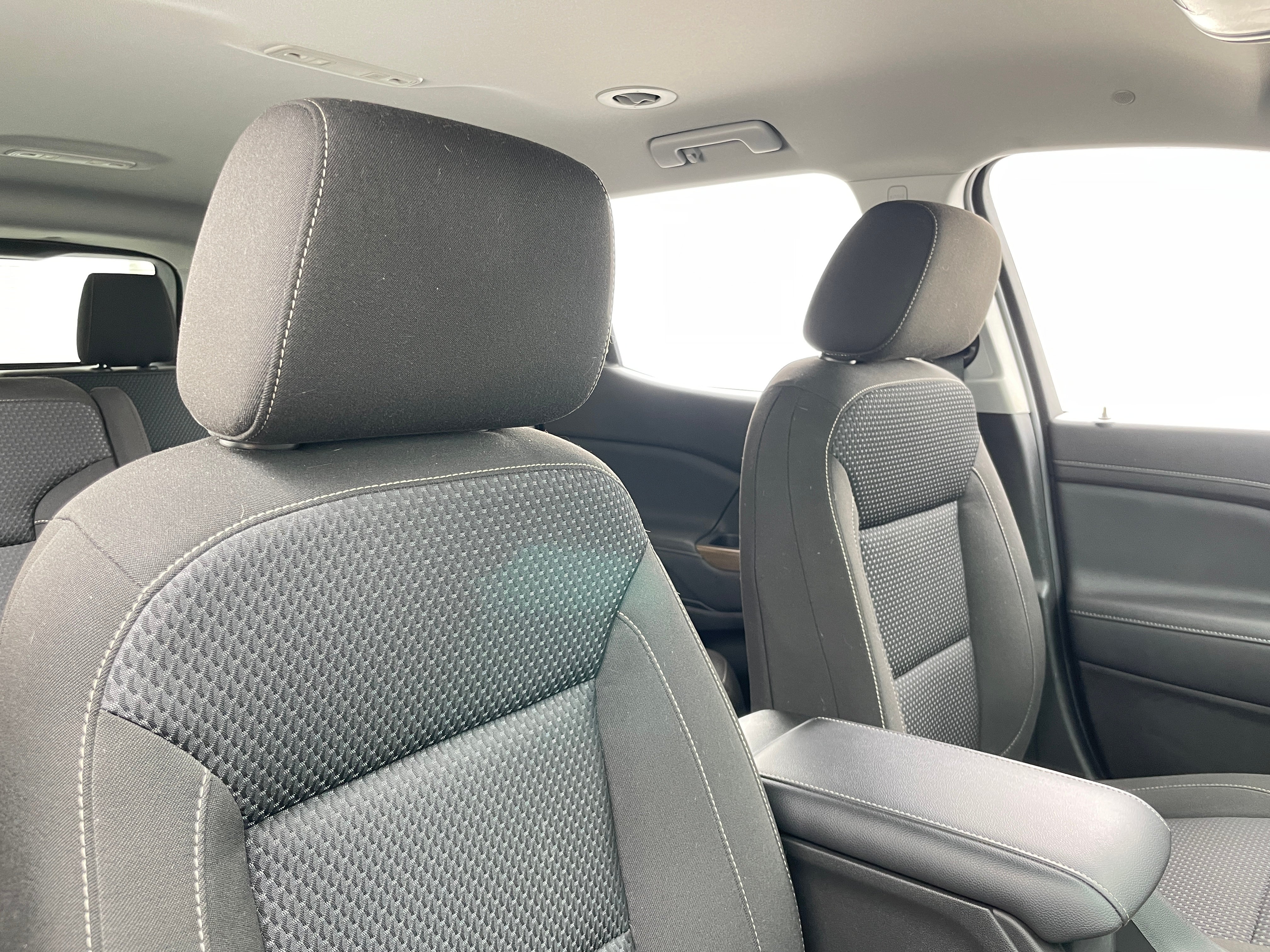 2021 GMC Acadia SLE 2