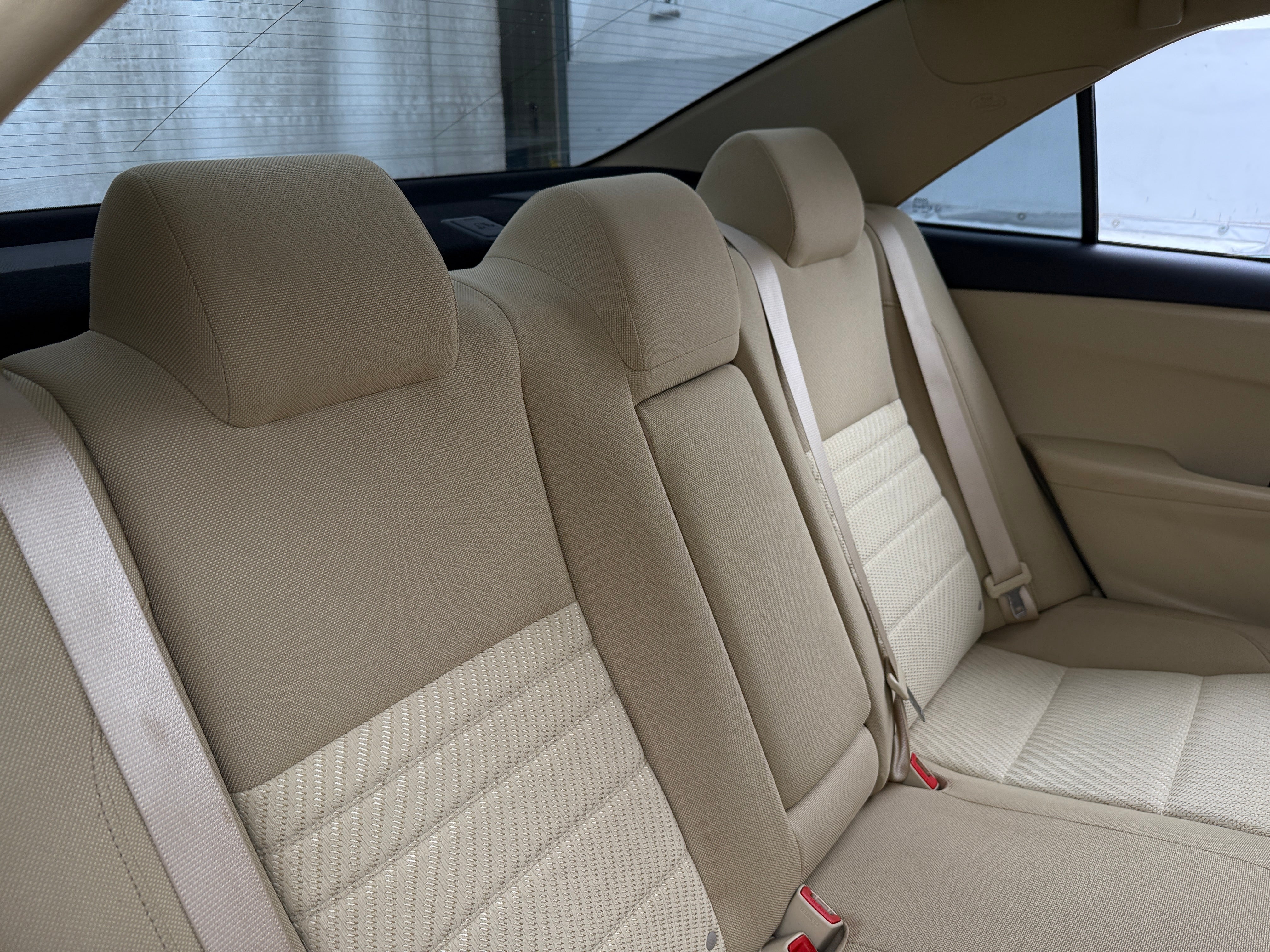 2016 Toyota Camry LE 6