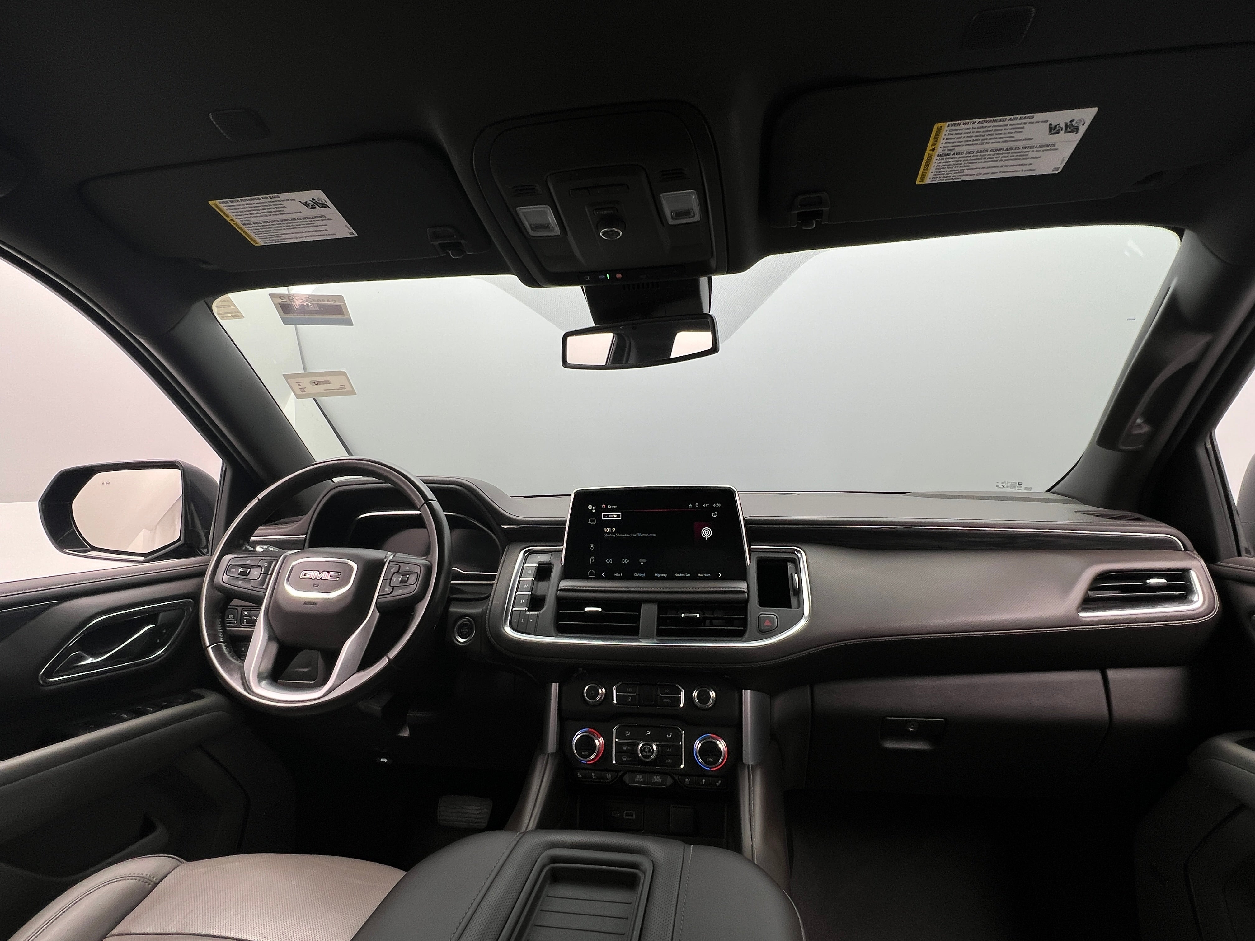 2023 GMC Yukon SLT 2