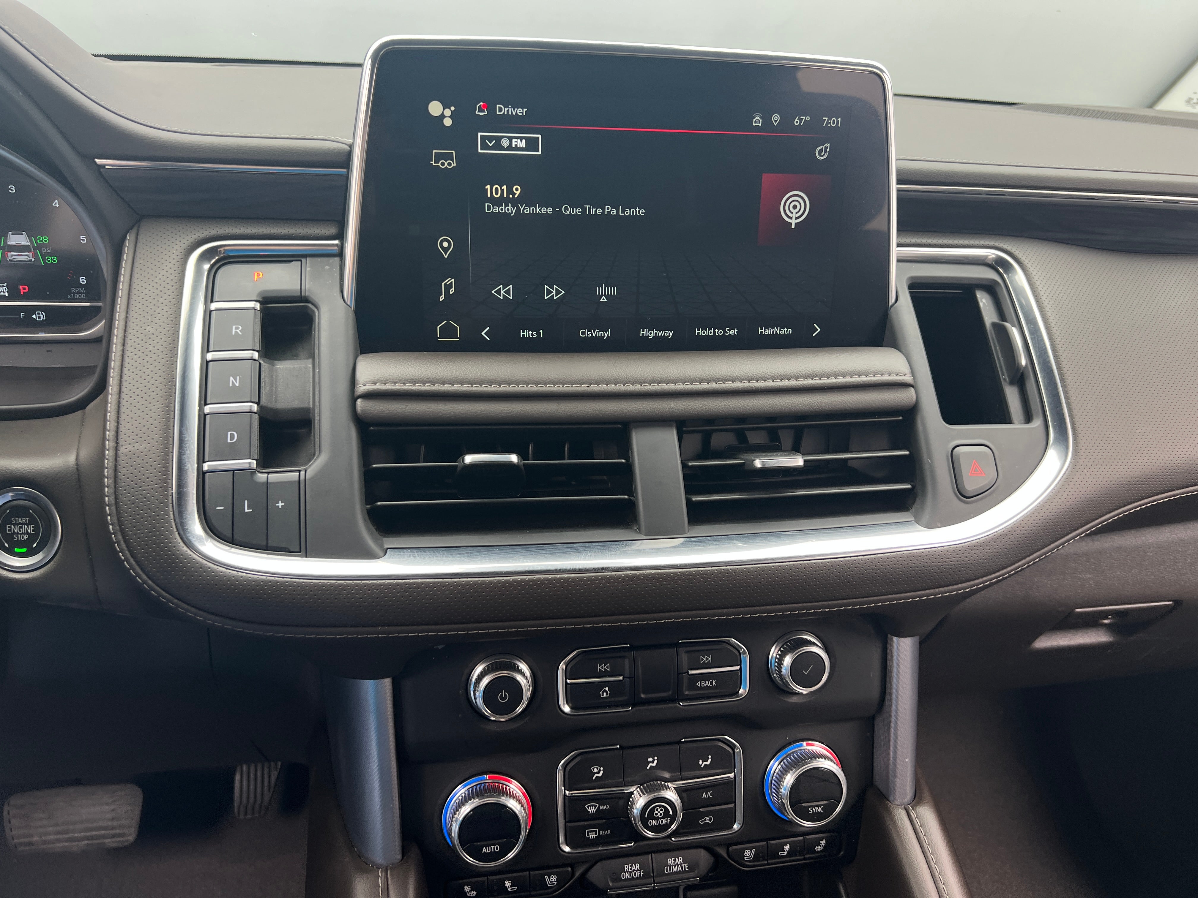 2023 GMC Yukon SLT 3