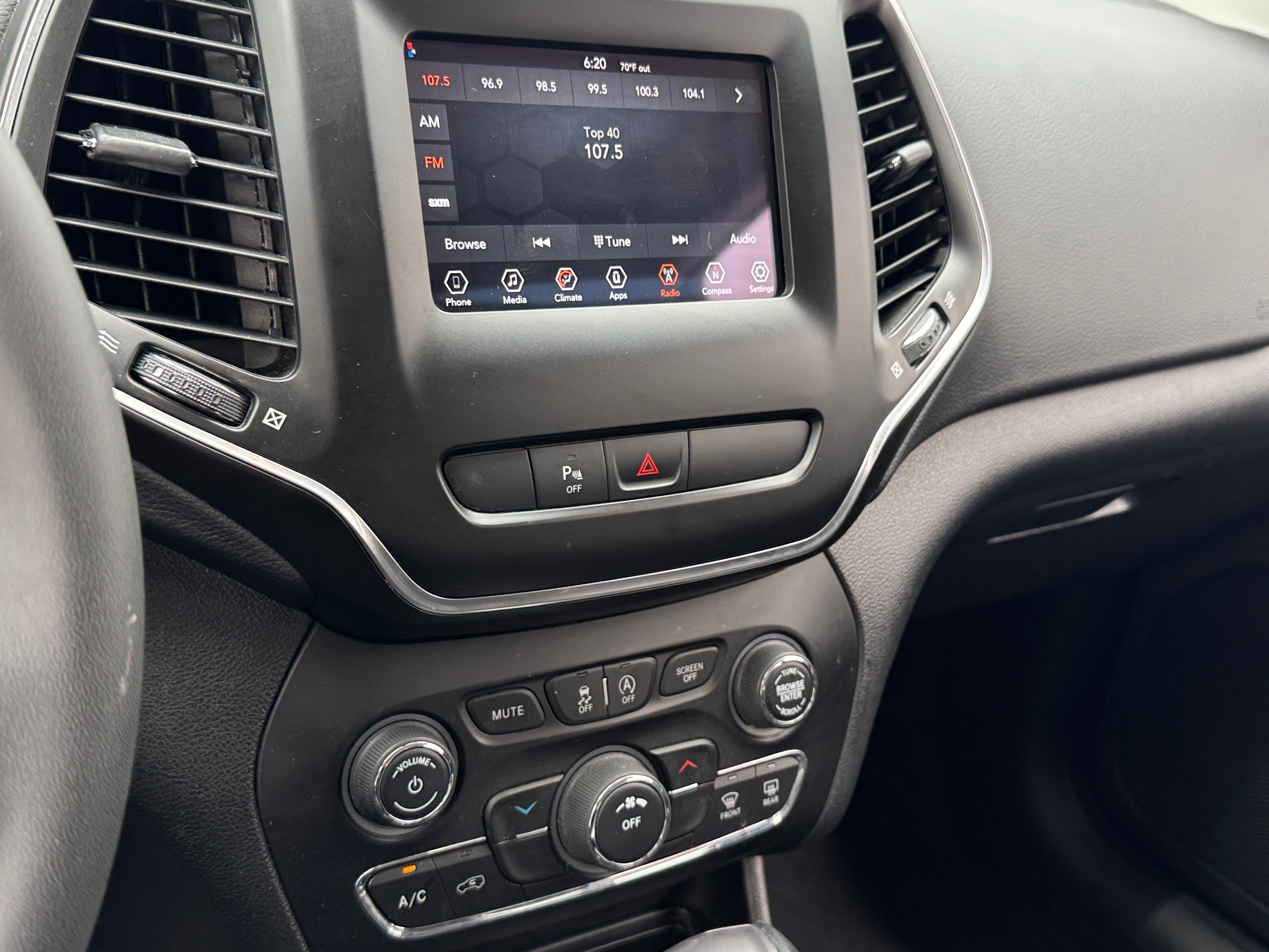 2020 Jeep Cherokee Latitude 4