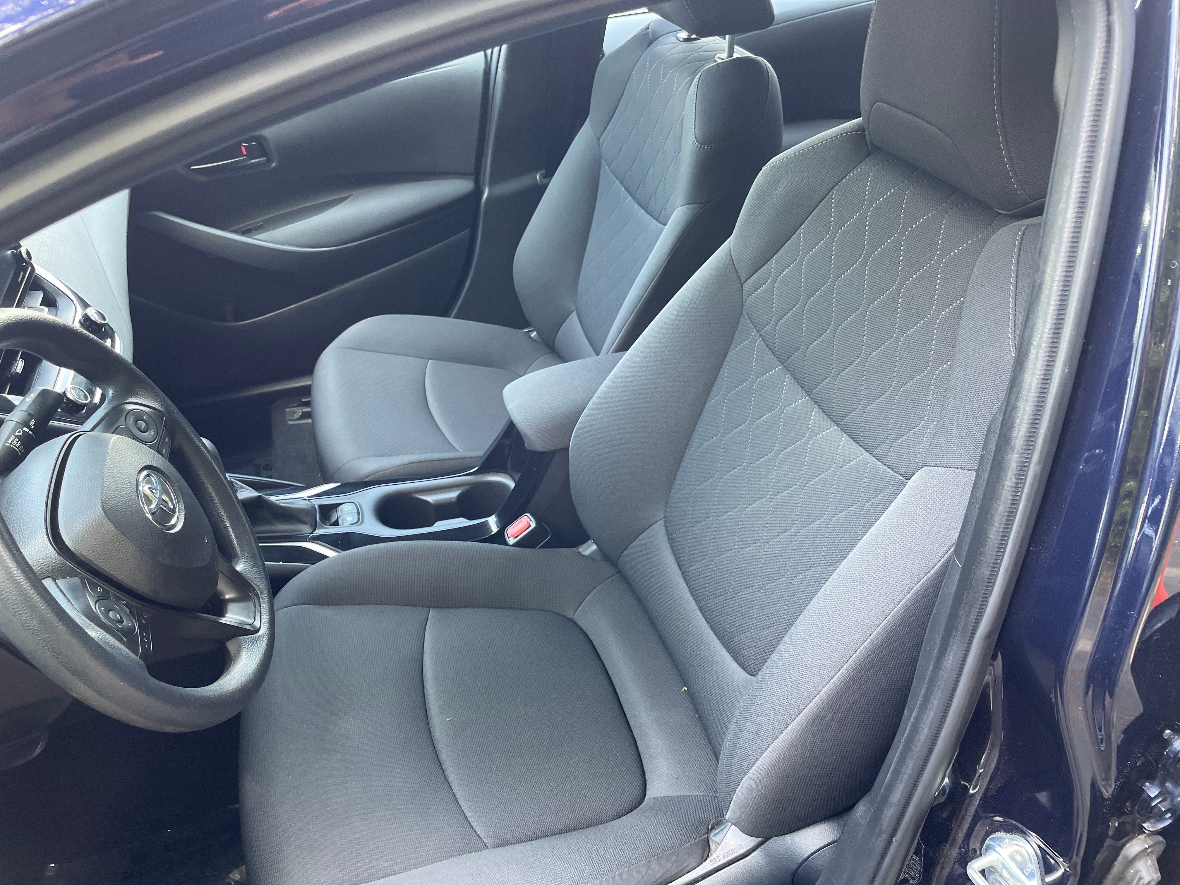 2022 Toyota Corolla LE 2