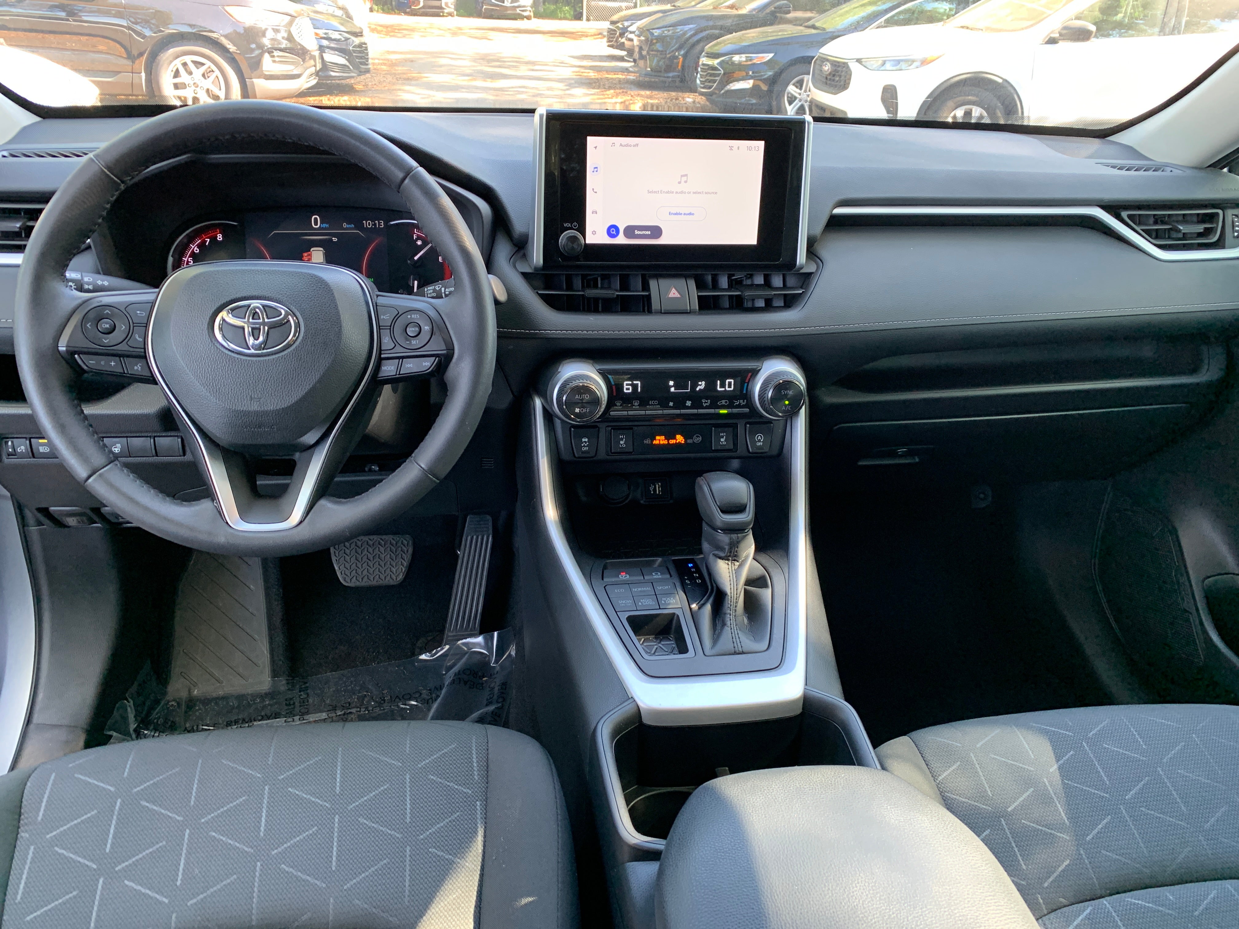 2024 Toyota RAV4 XLE 3