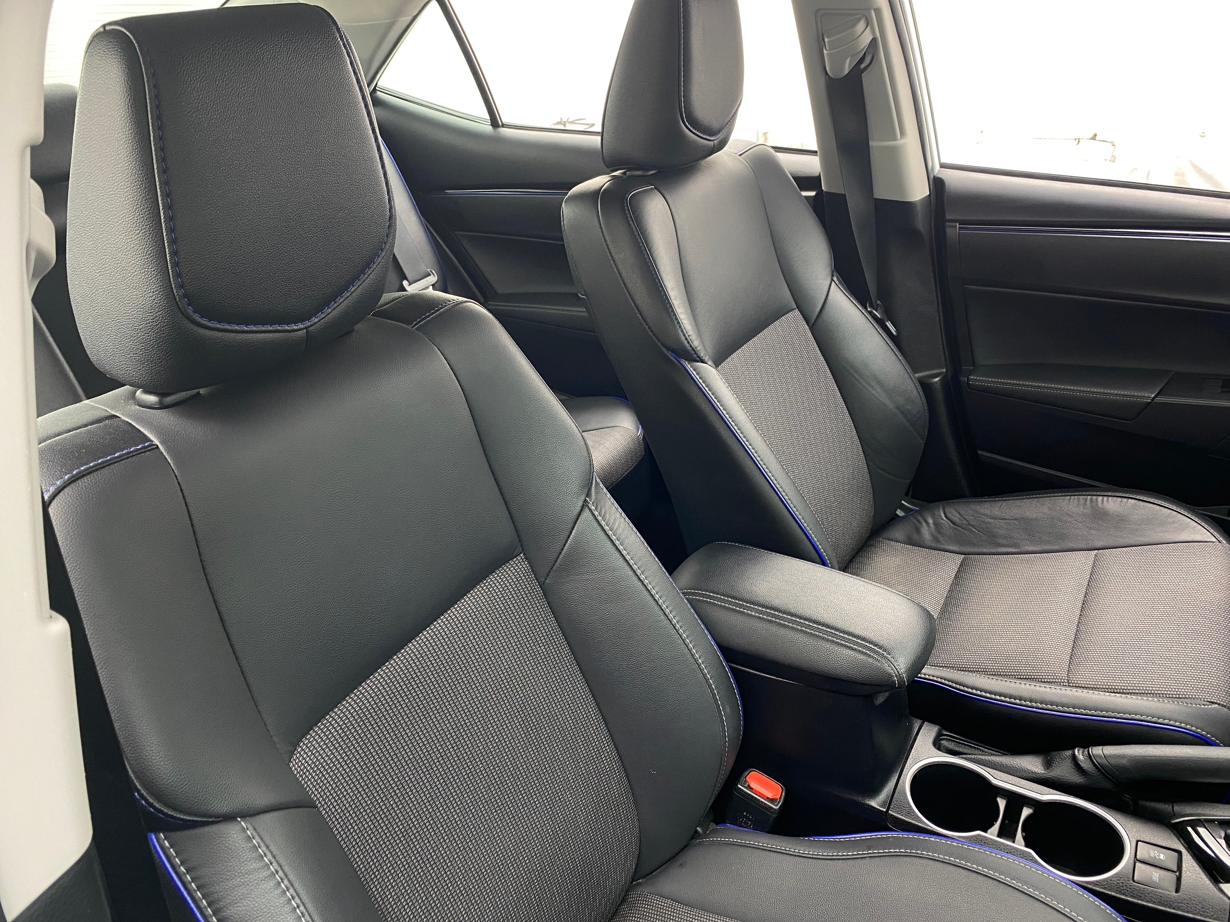 2019 Toyota Corolla SE 2