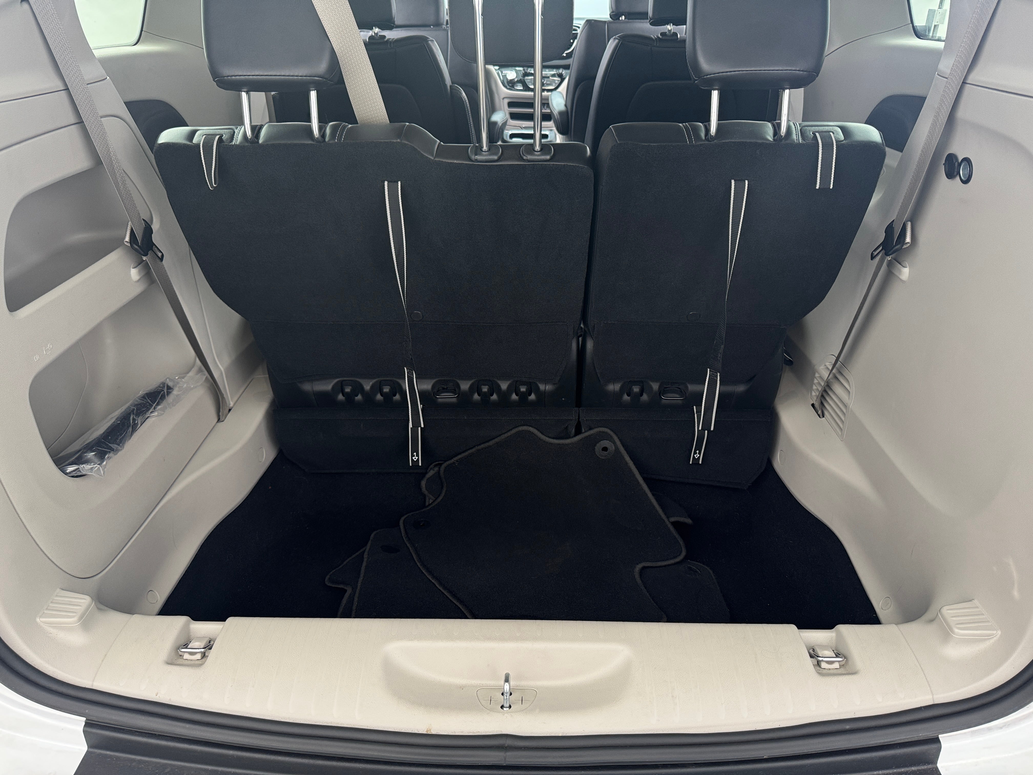 2024 Chrysler Pacifica Touring L 7