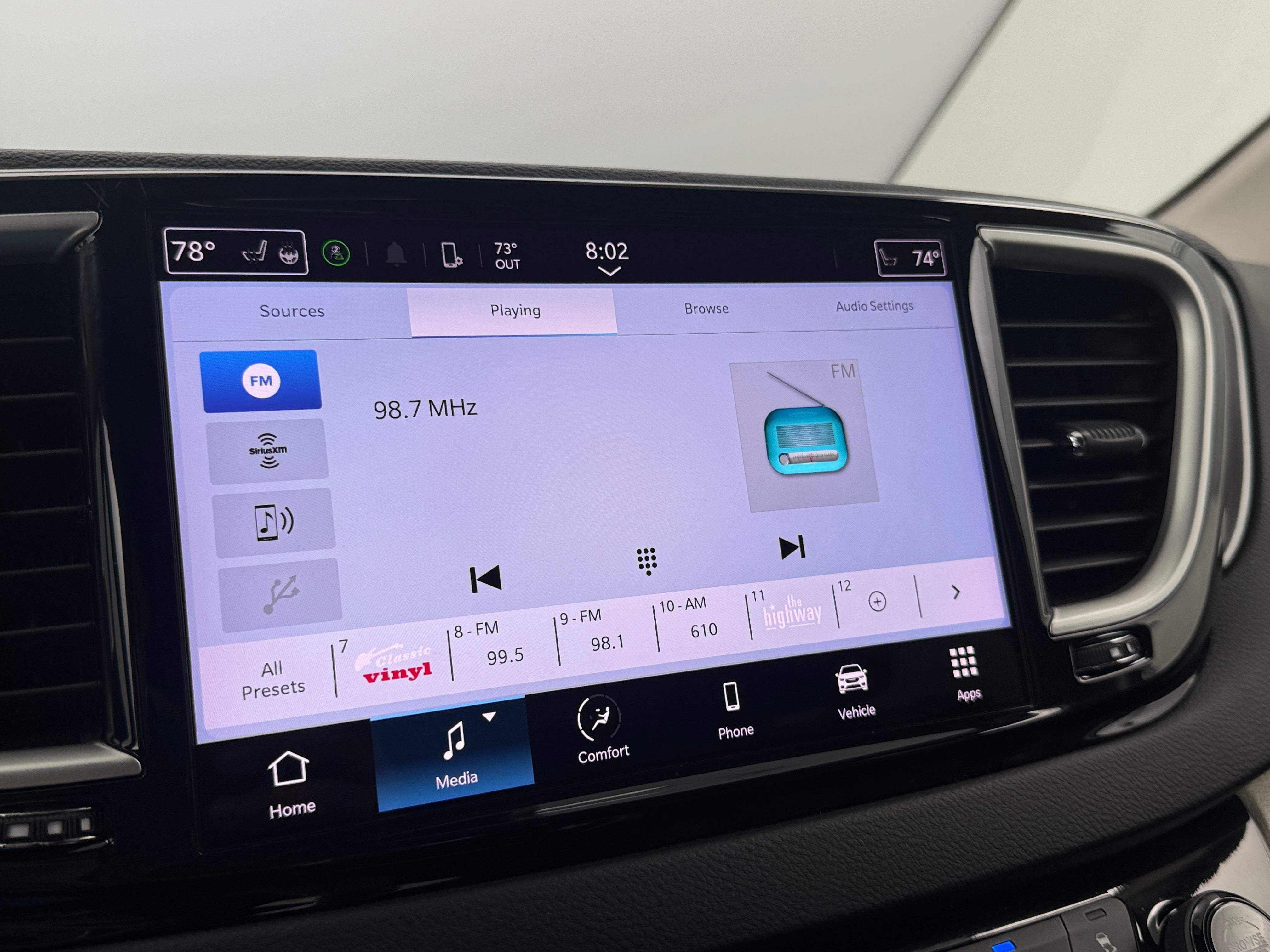 2024 Chrysler Pacifica Touring L 4