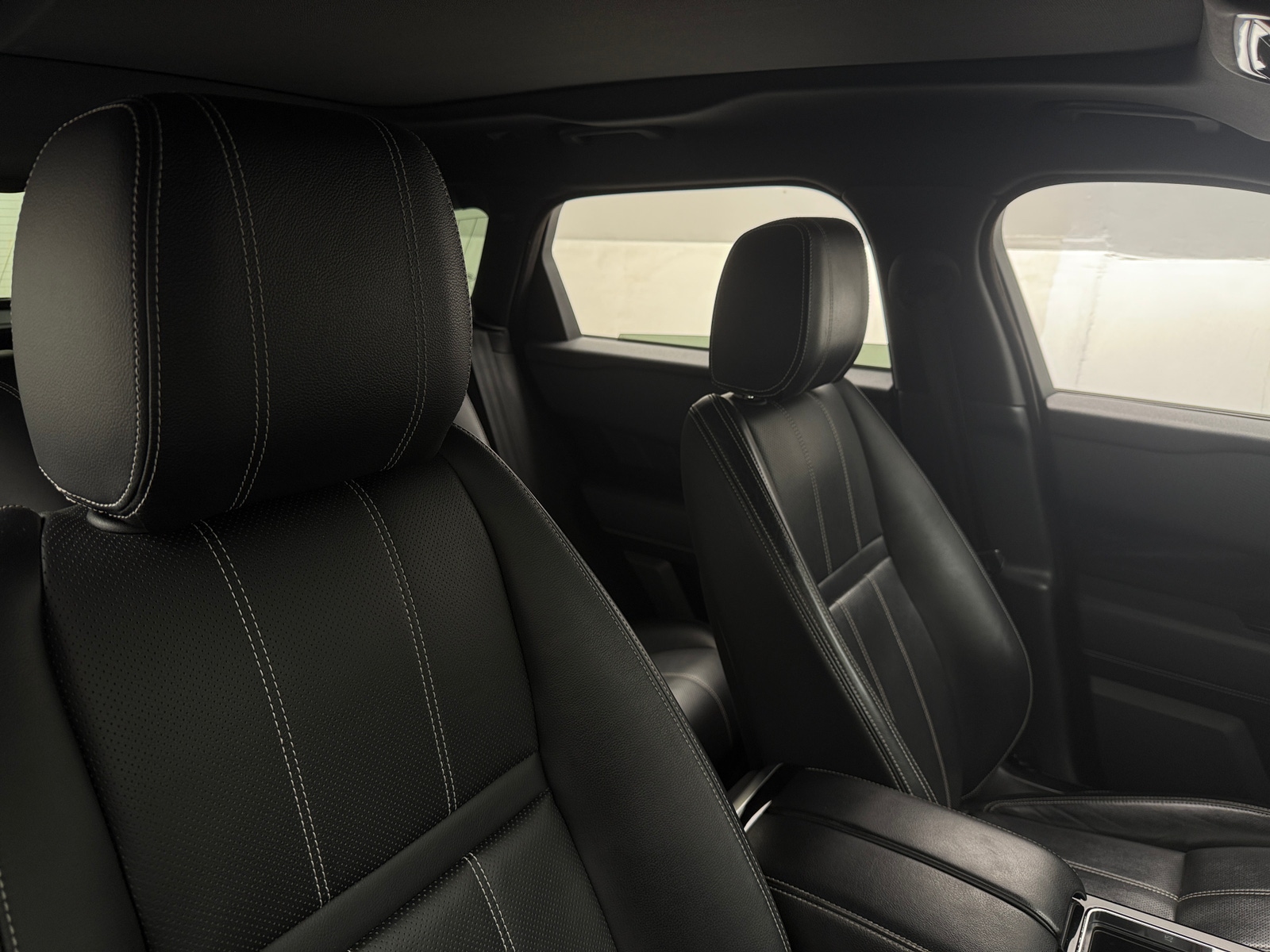 Thumbnail: 2018 Land Rover Range Rover Velar - 2