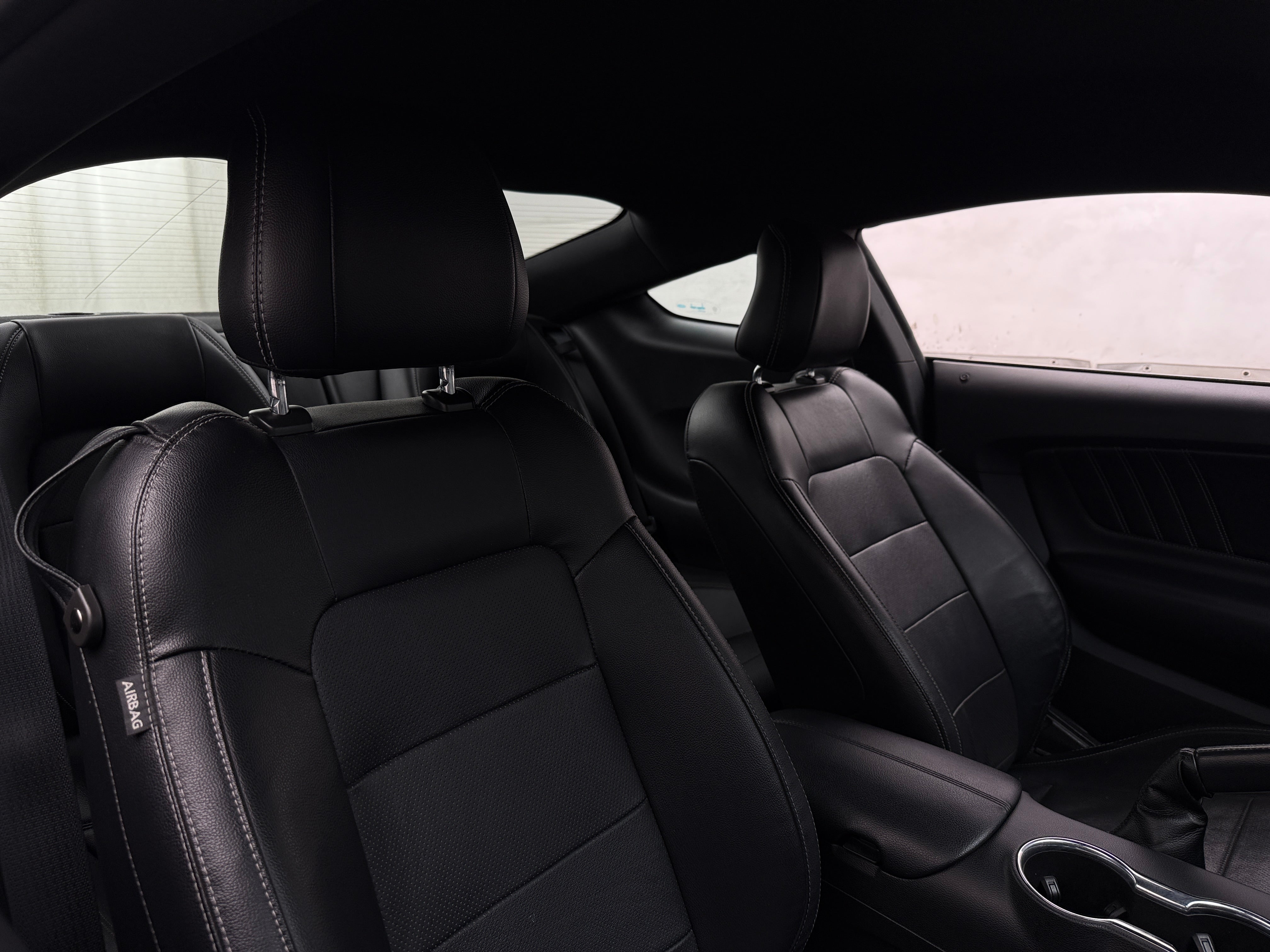 2017 Ford Mustang  2