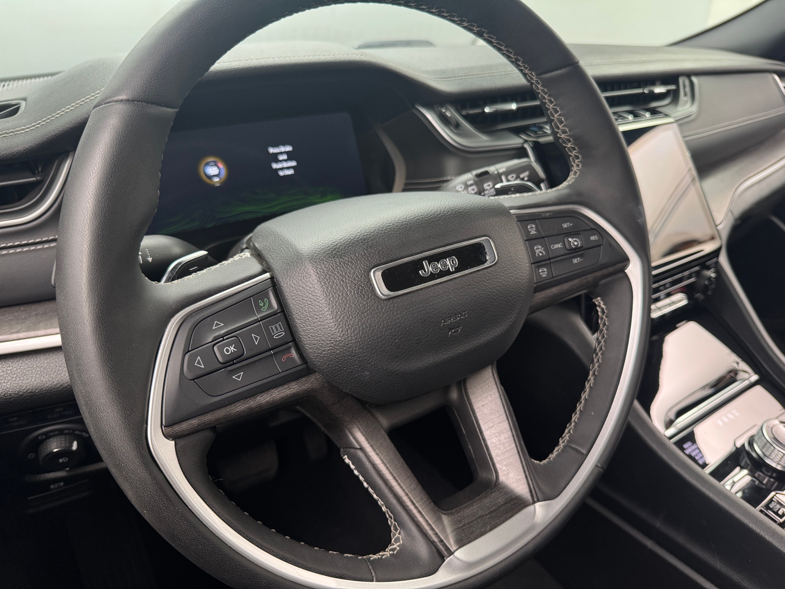 Thumbnail: 2024 Jeep Grand Cherokee - 4