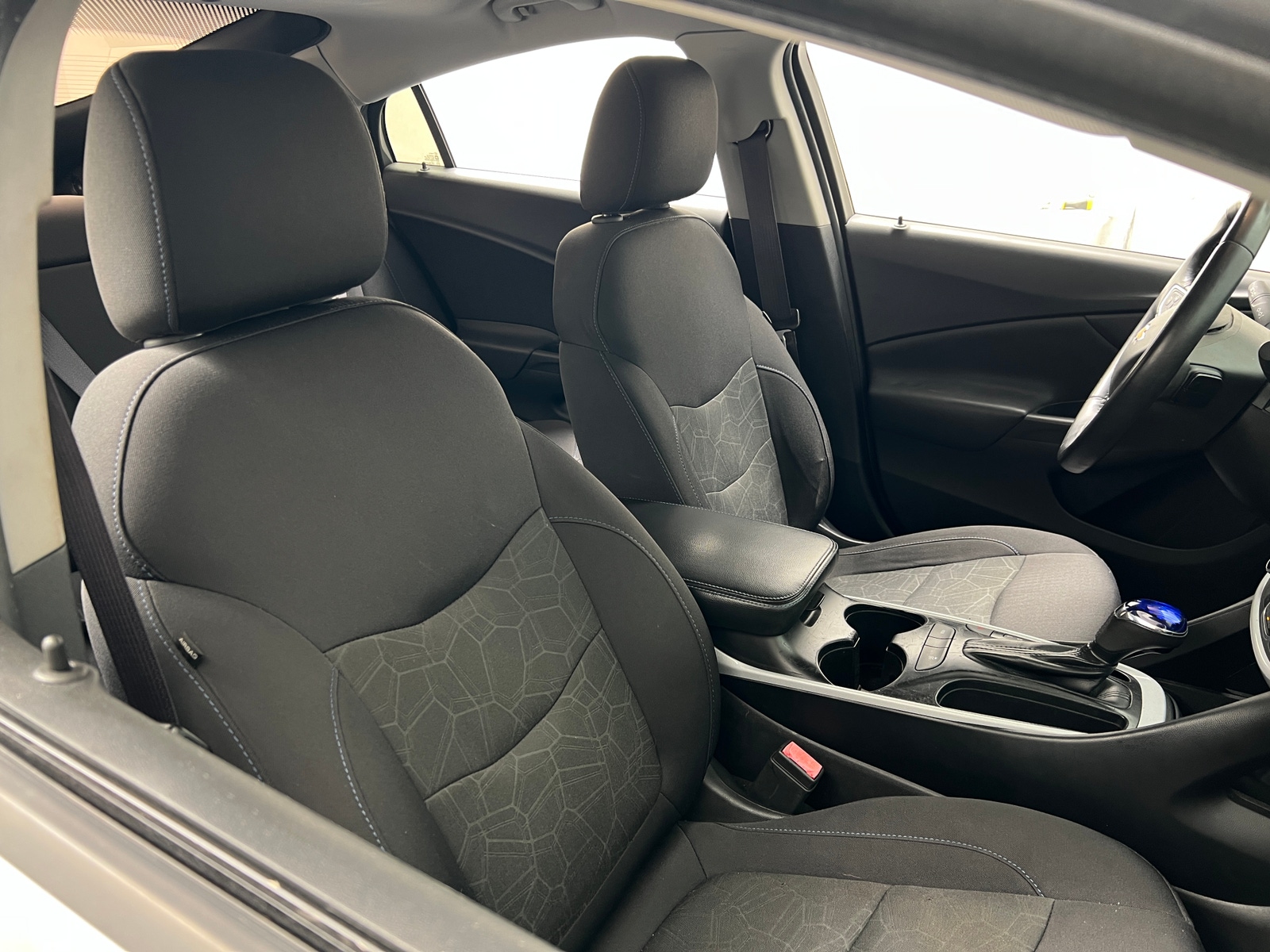 Thumbnail: 2017 Chevrolet Volt - 2