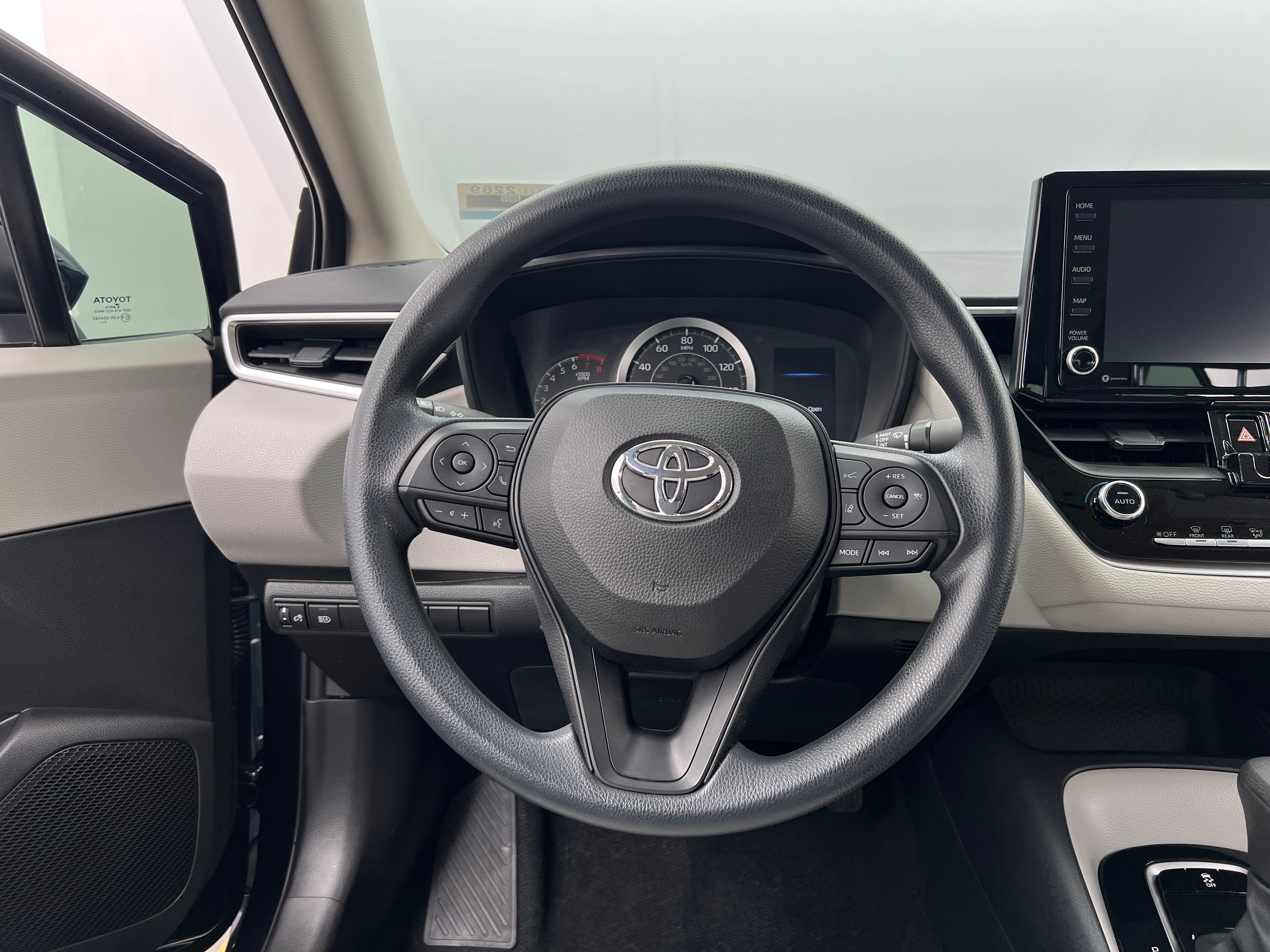 2022 Toyota Corolla LE 5