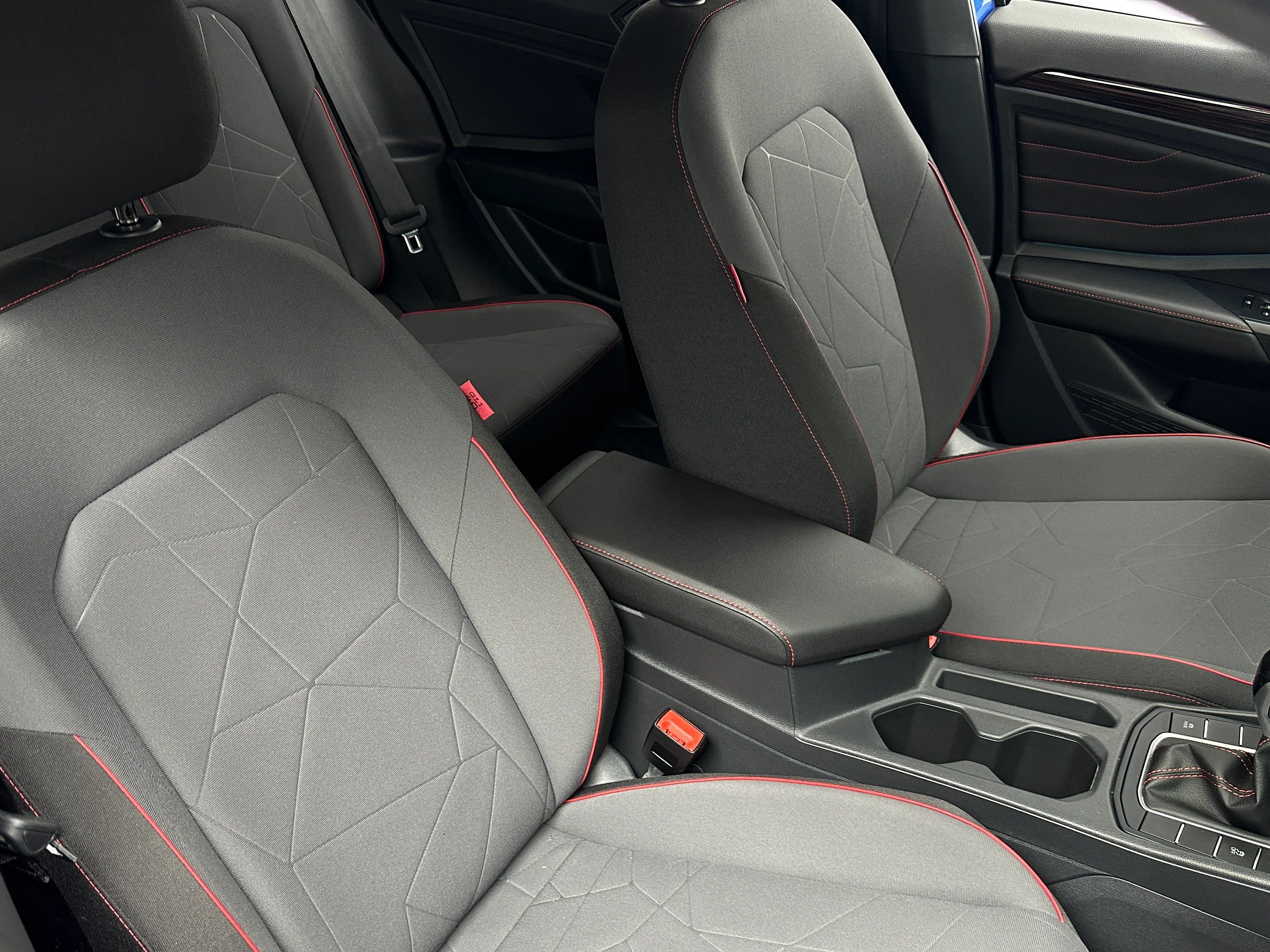 2024 Volkswagen Jetta GLI 40th Anniversary Edition 2