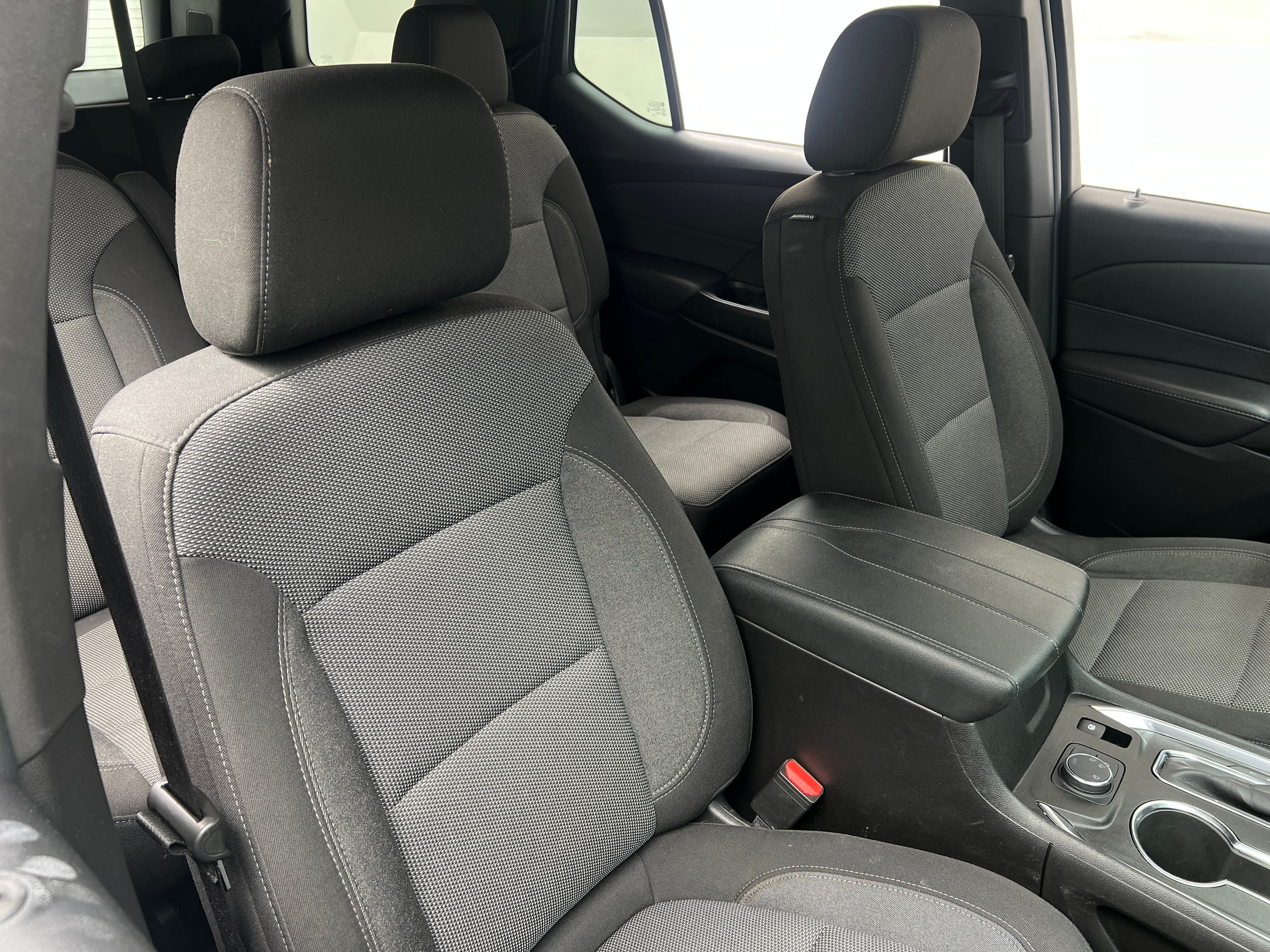 2022 Chevrolet Traverse LT 2
