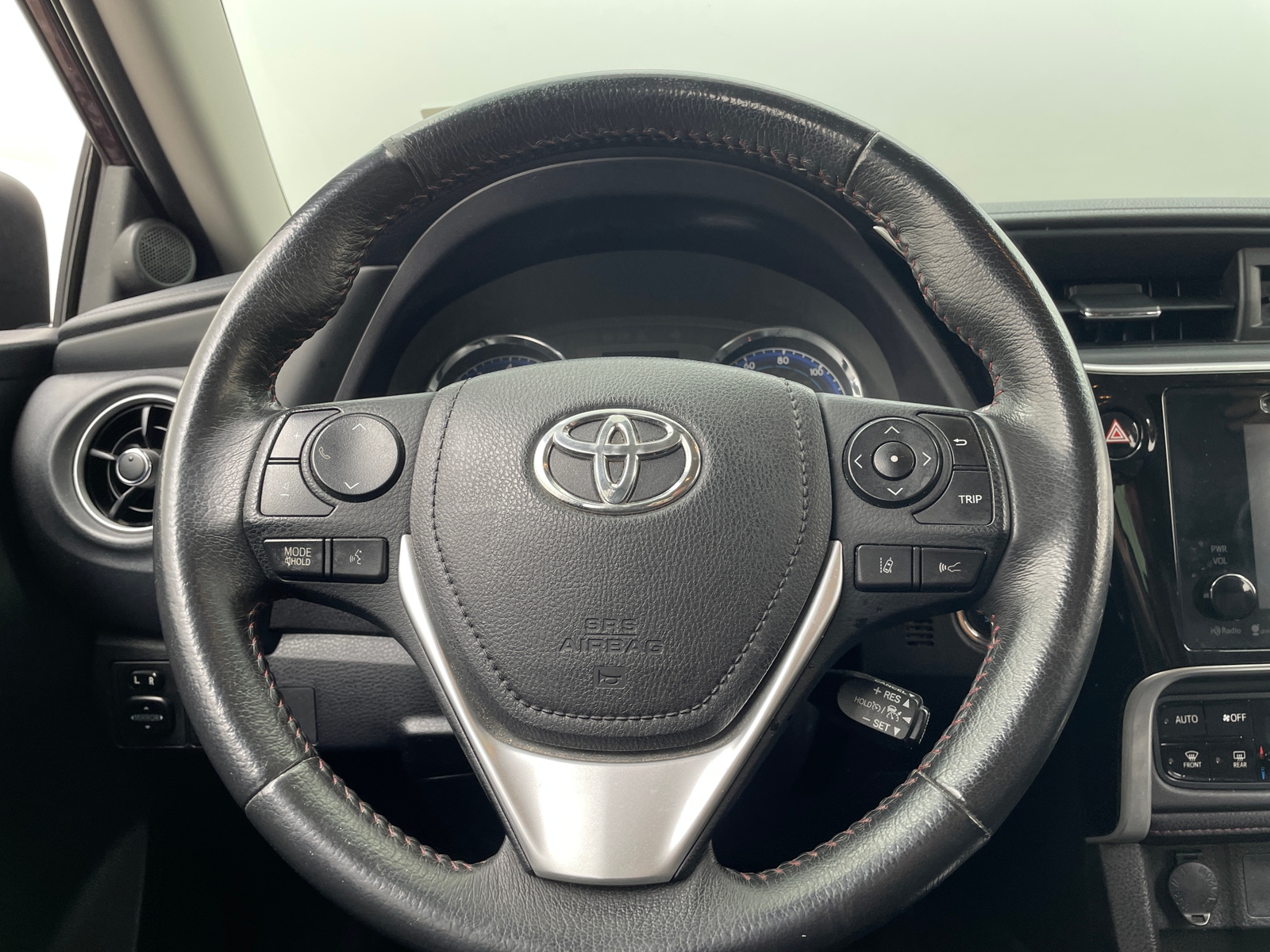 Thumbnail: 2017 Toyota Corolla - 5