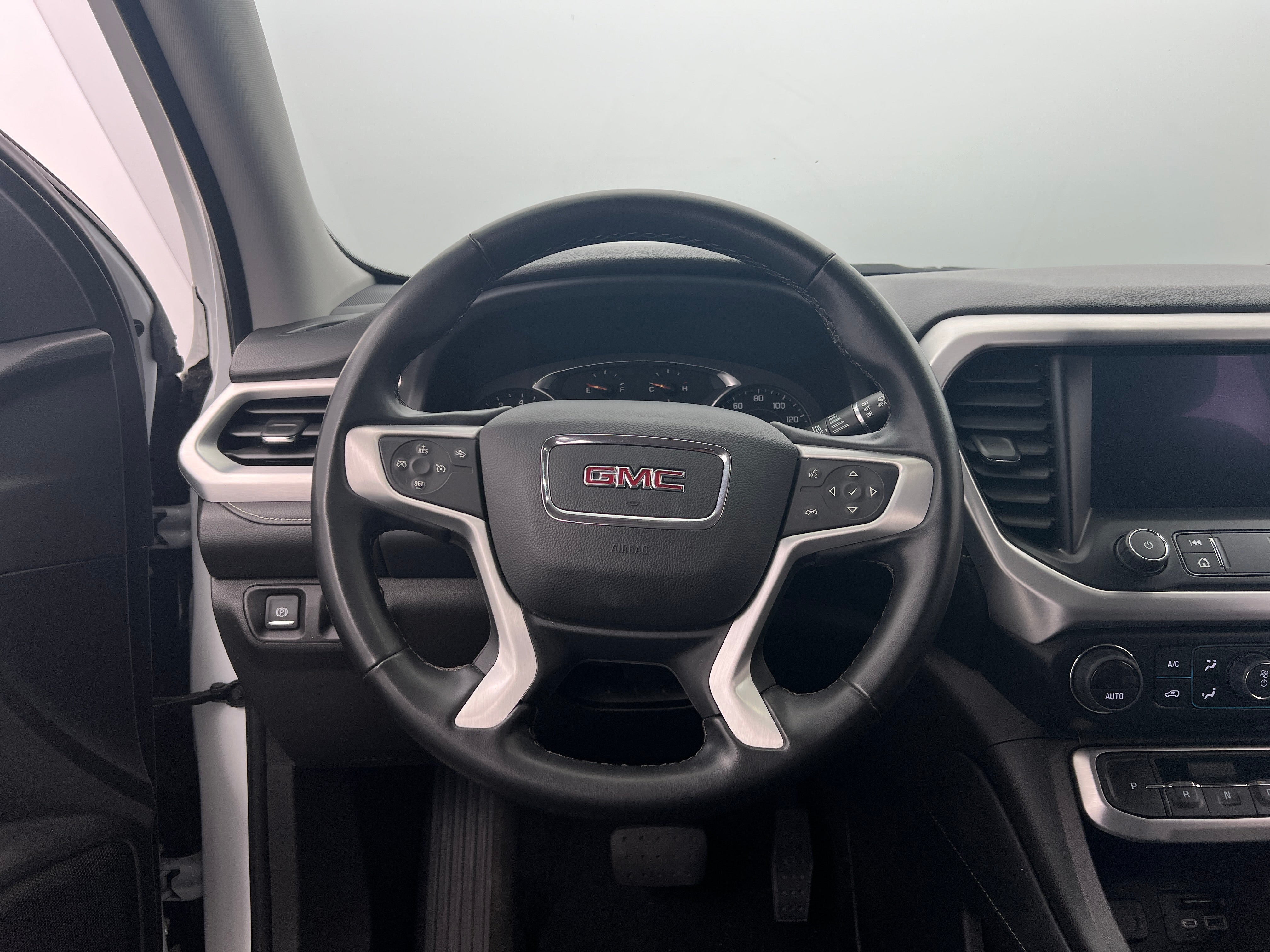 2023 GMC Acadia SLT 5