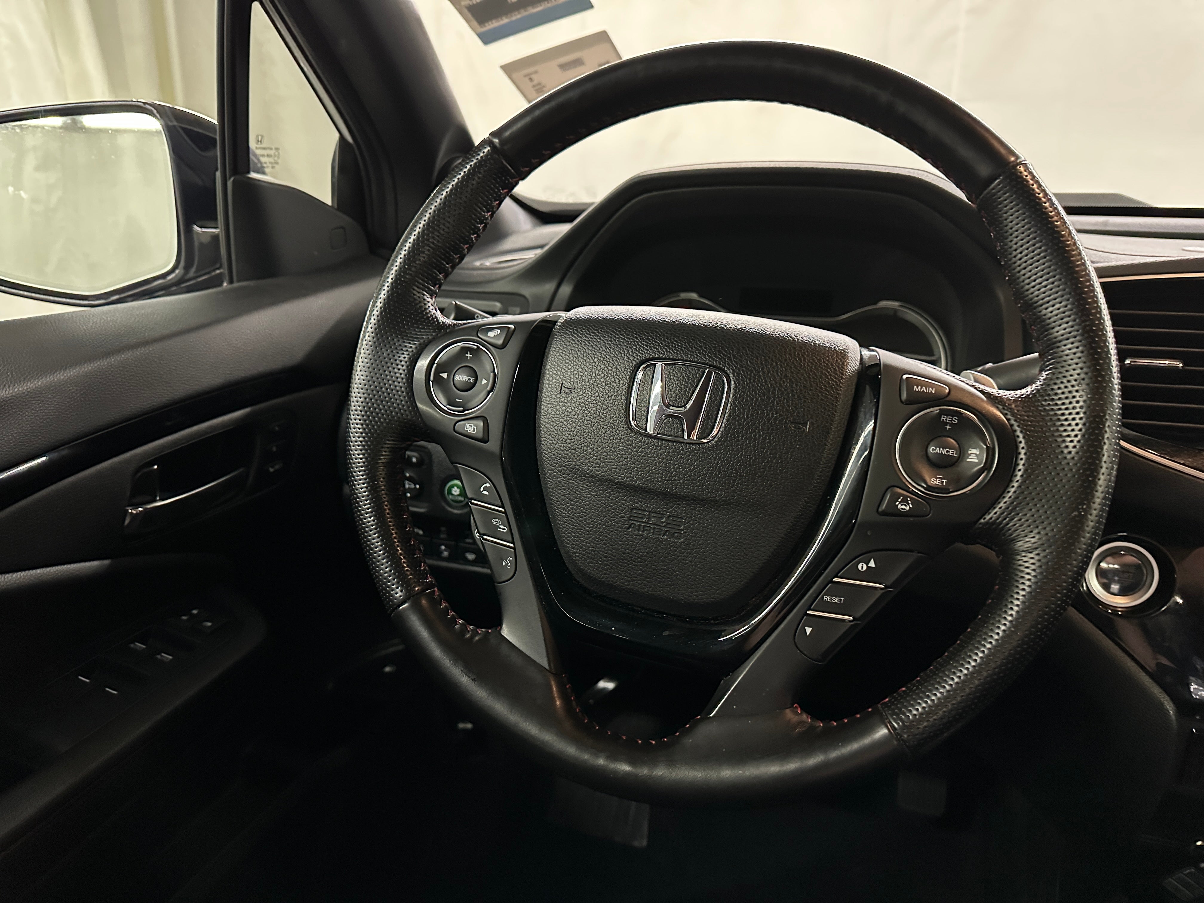 2023 Honda Ridgeline Black Edition 4