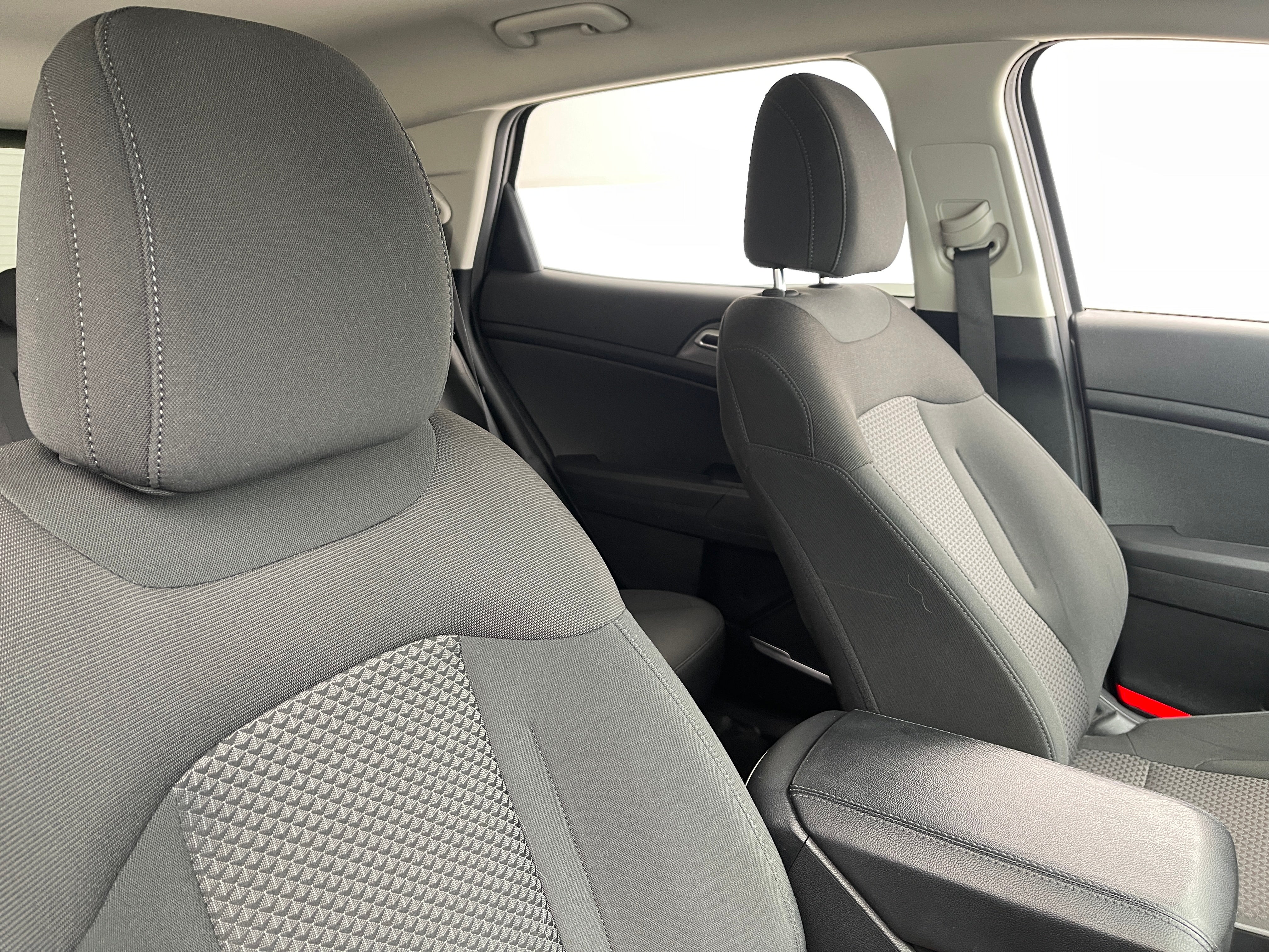 2023 Kia Sportage LX 2