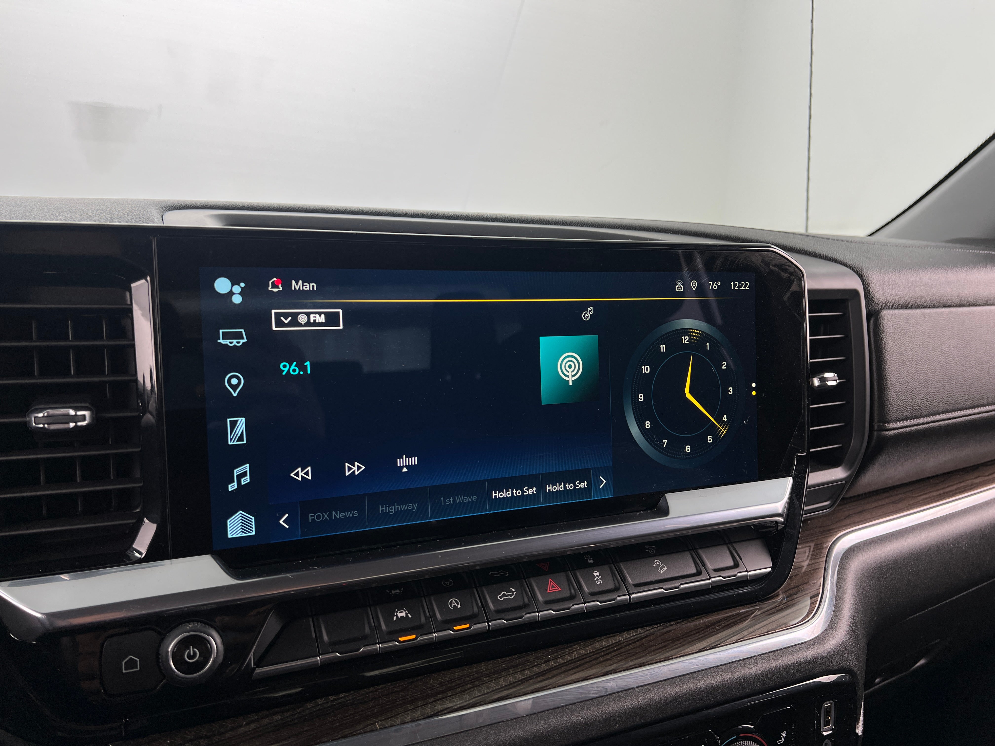 2023 Chevrolet Silverado 1500  4