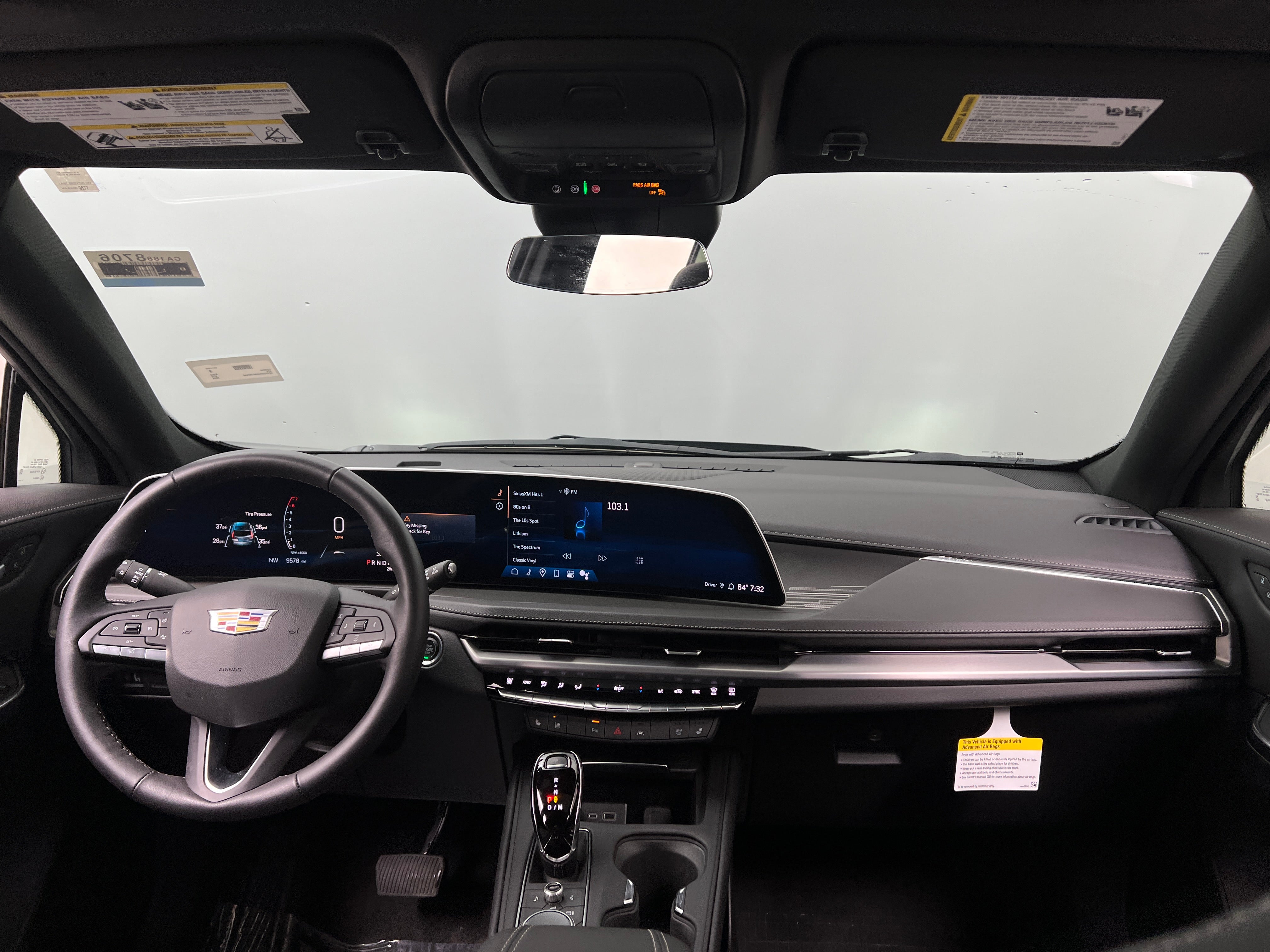 2024 Cadillac XT4 Premium Luxury 2