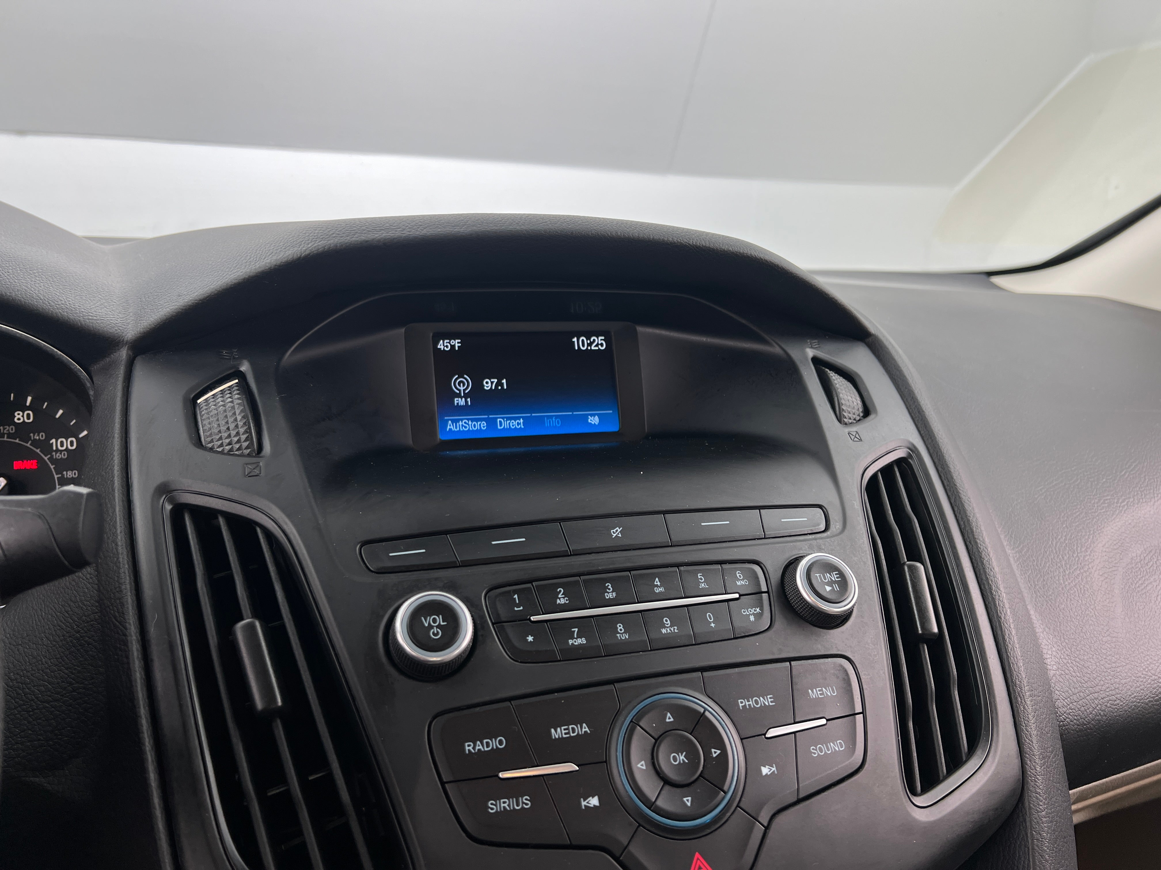 2018 Ford Focus SE 4