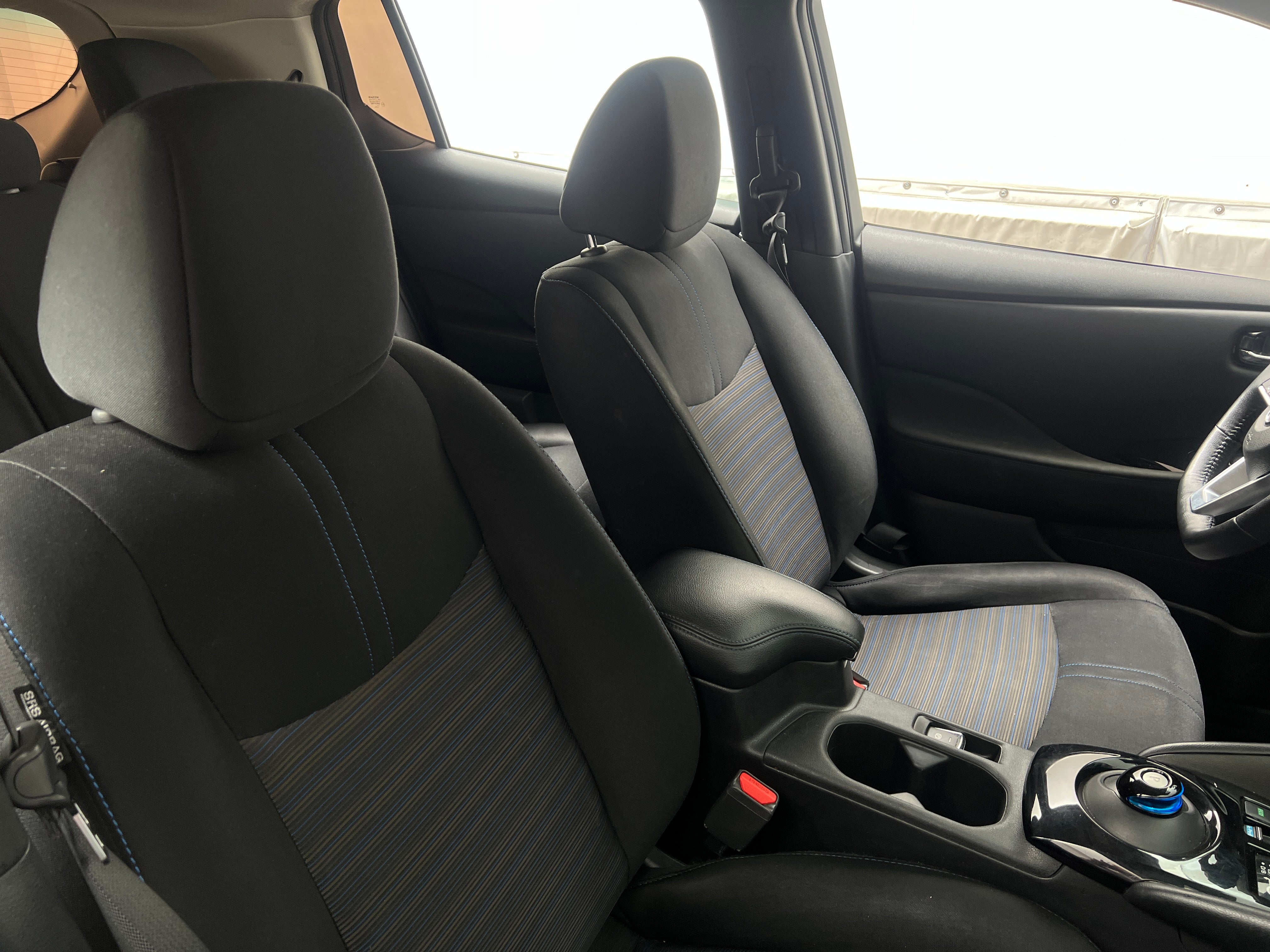 2022 Nissan Leaf SV 2