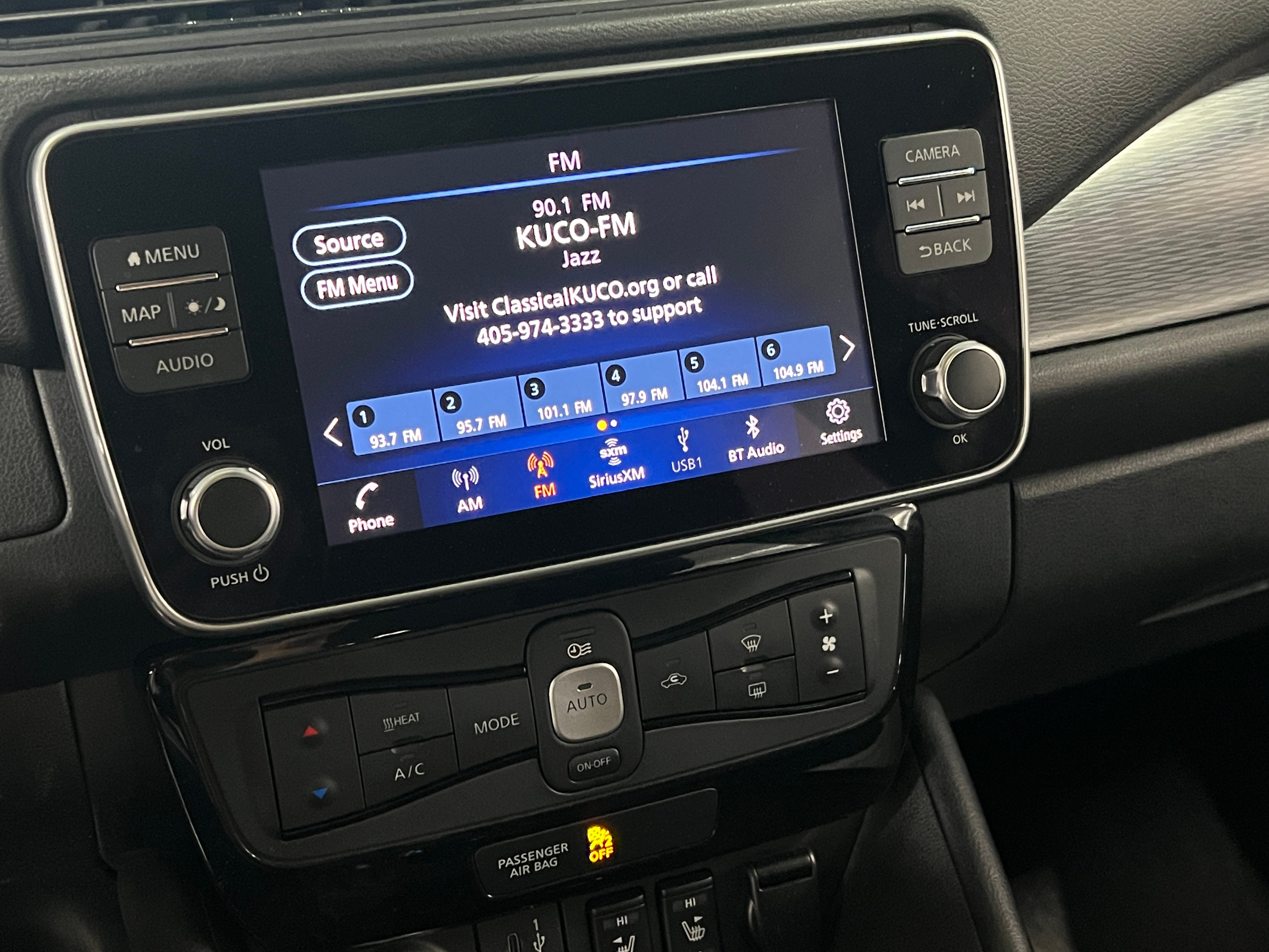 2022 Nissan Leaf SV 4