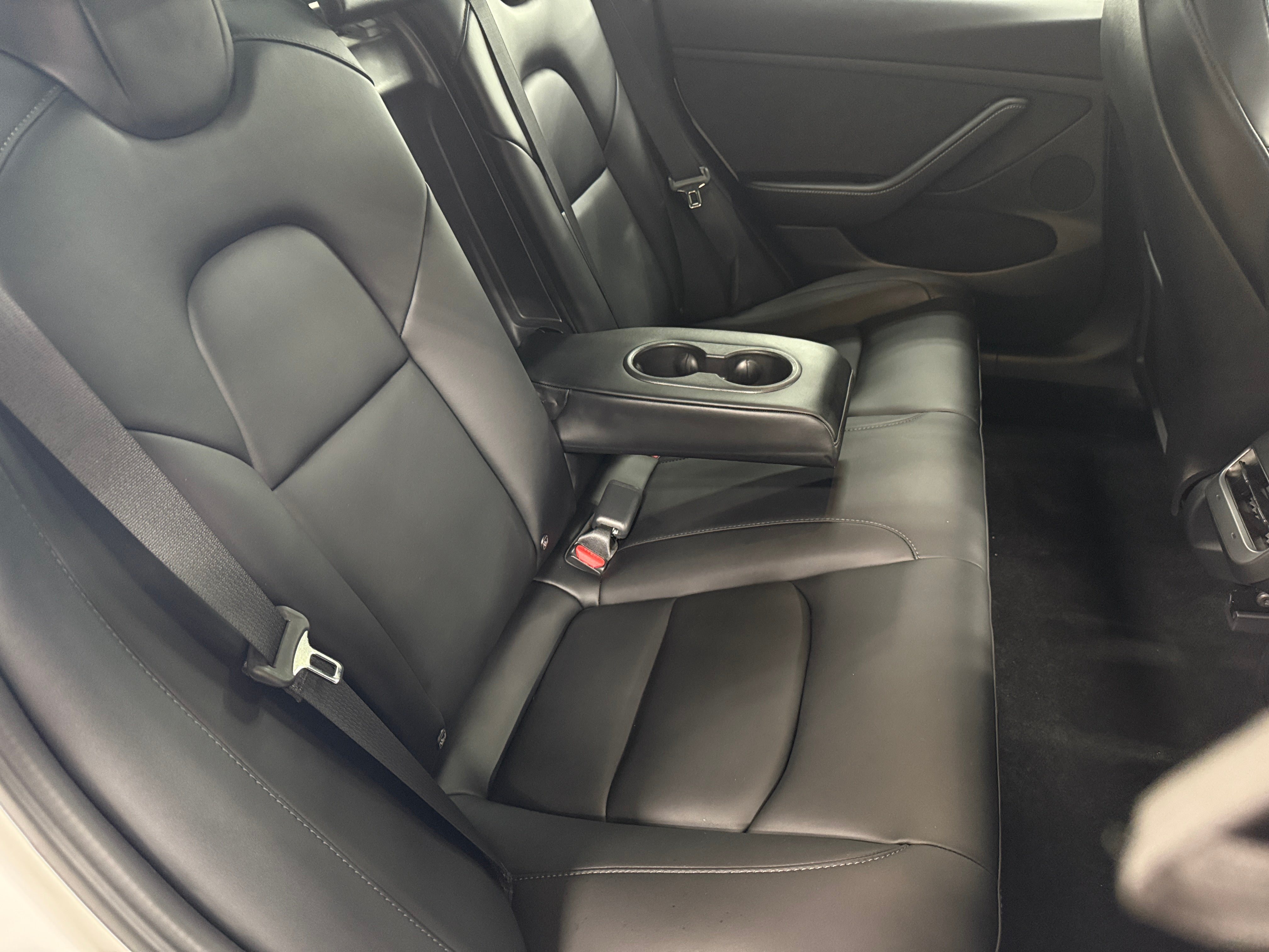 2022 Tesla Model 3 Long Range 3