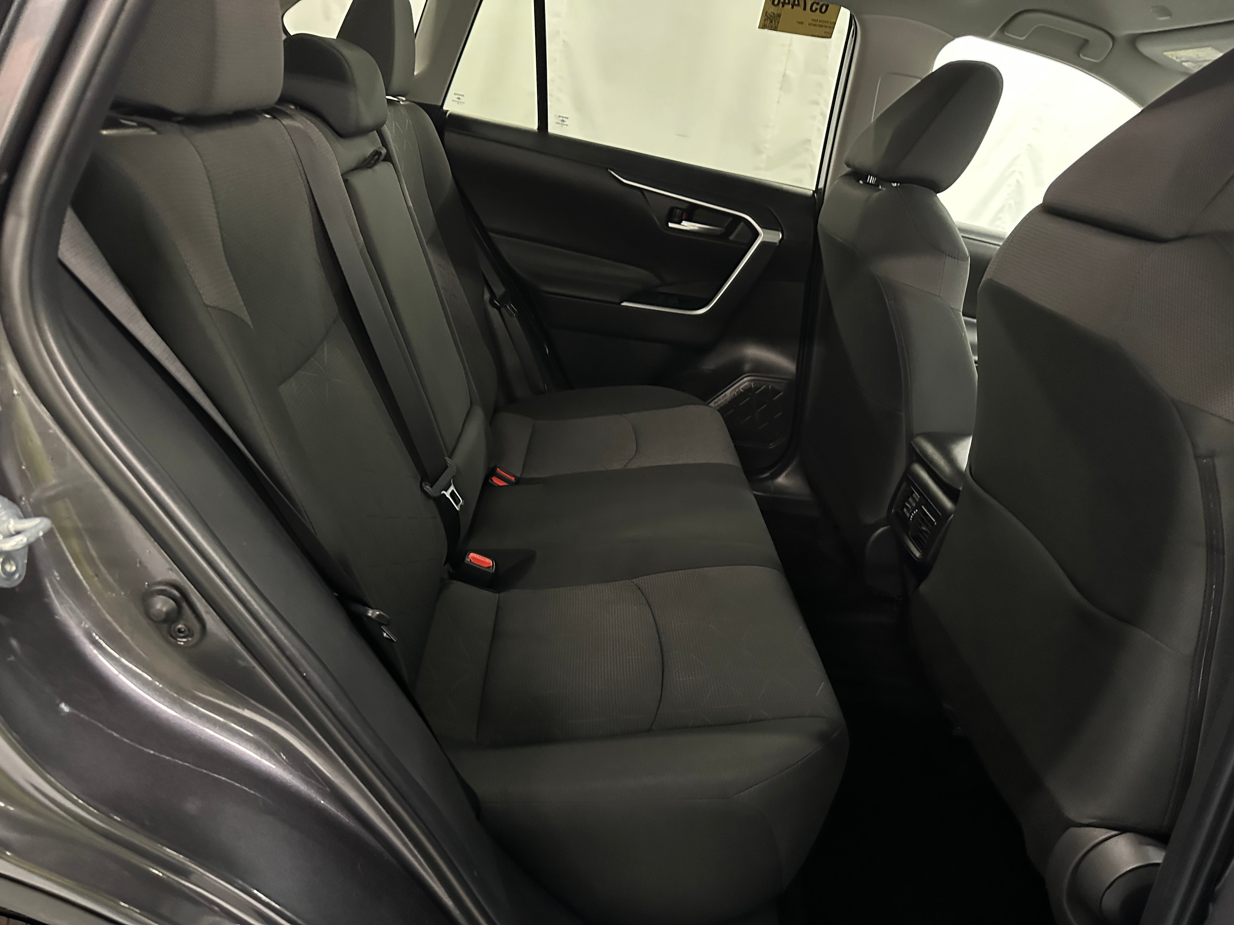 2024 Toyota RAV4 XLE 6