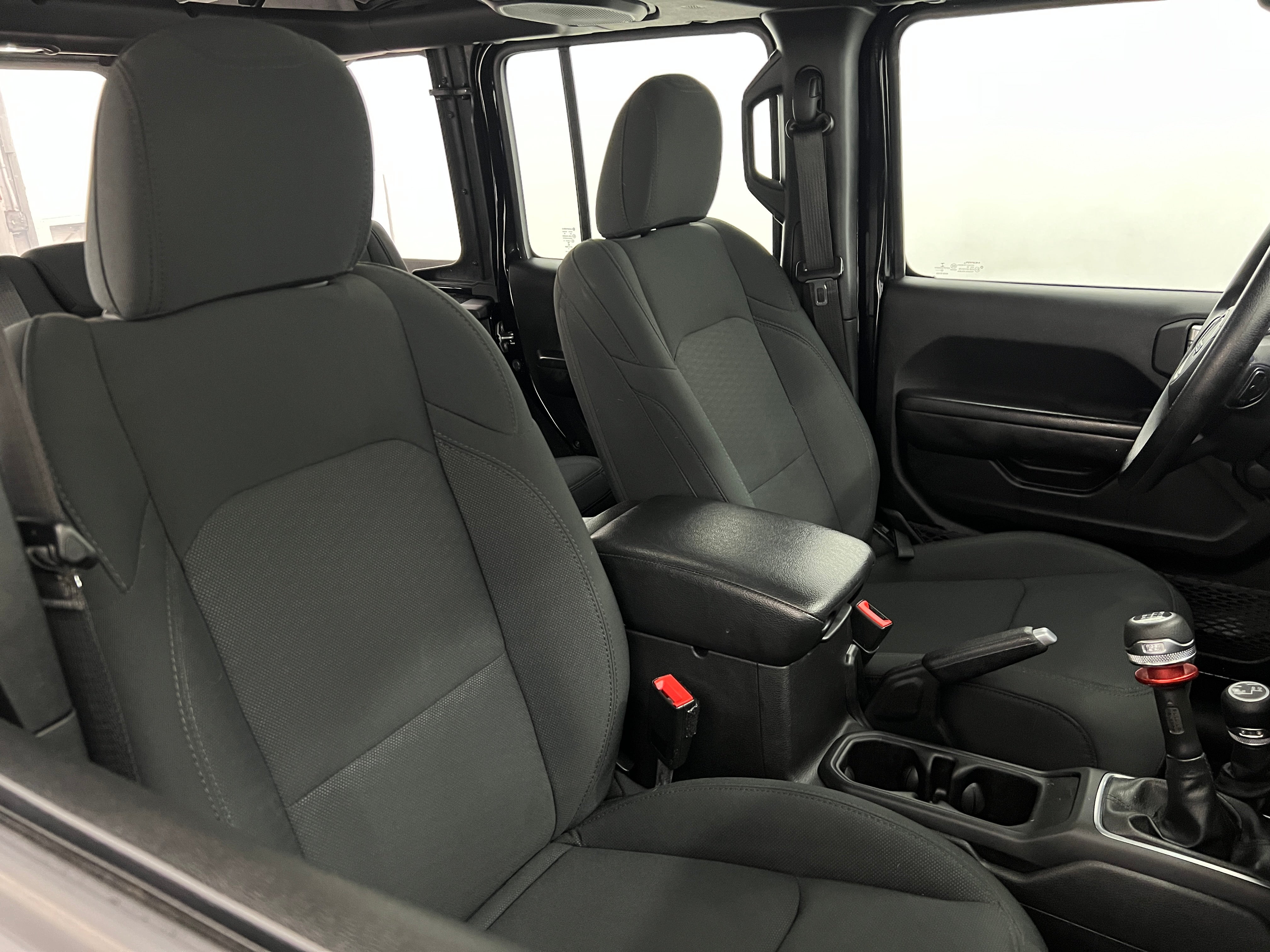 2020 Jeep Wrangler Unlimited Sport 2
