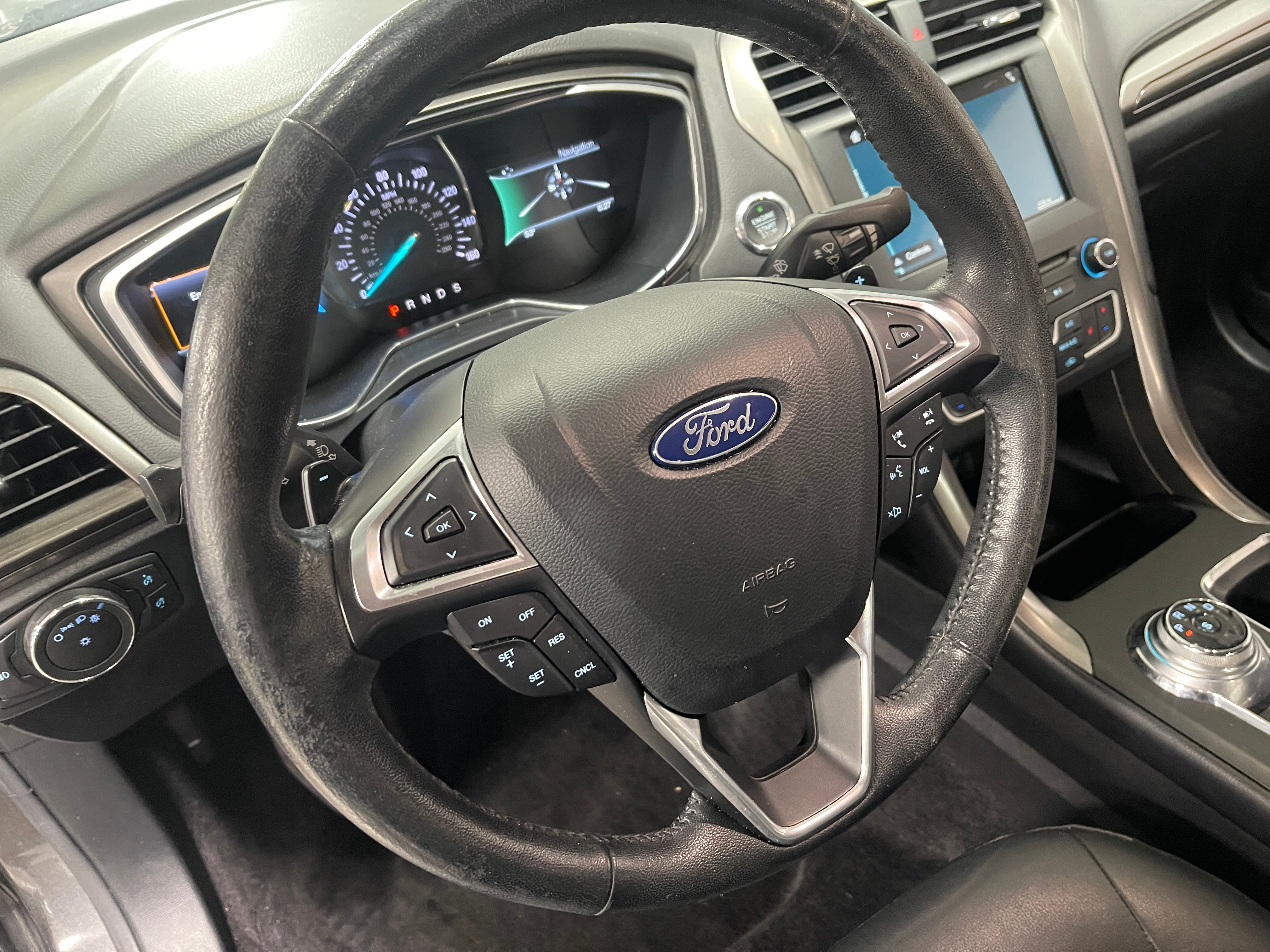 2017 Ford Fusion SE 4