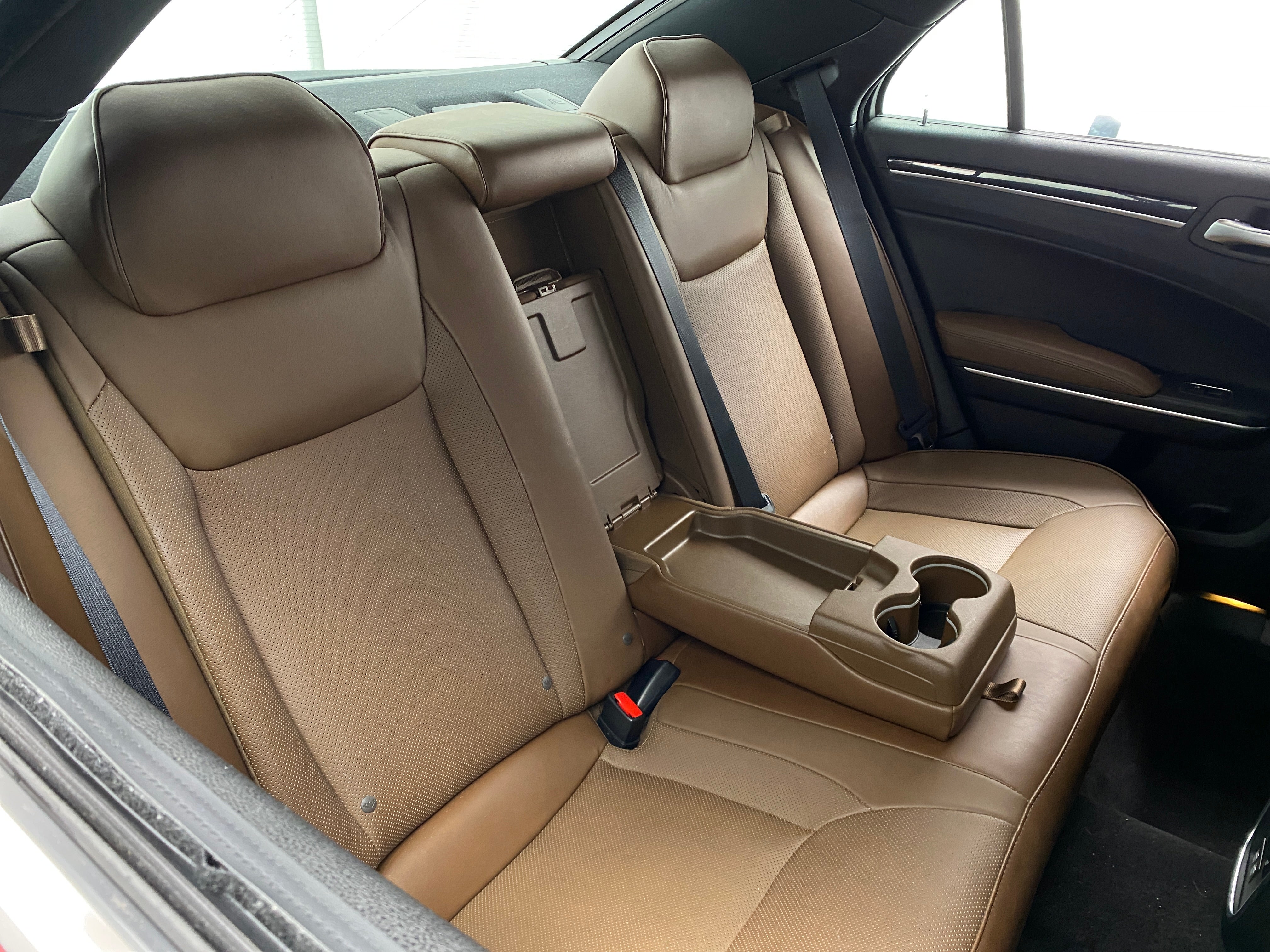 2018 Chrysler 300 Limited Edition 5