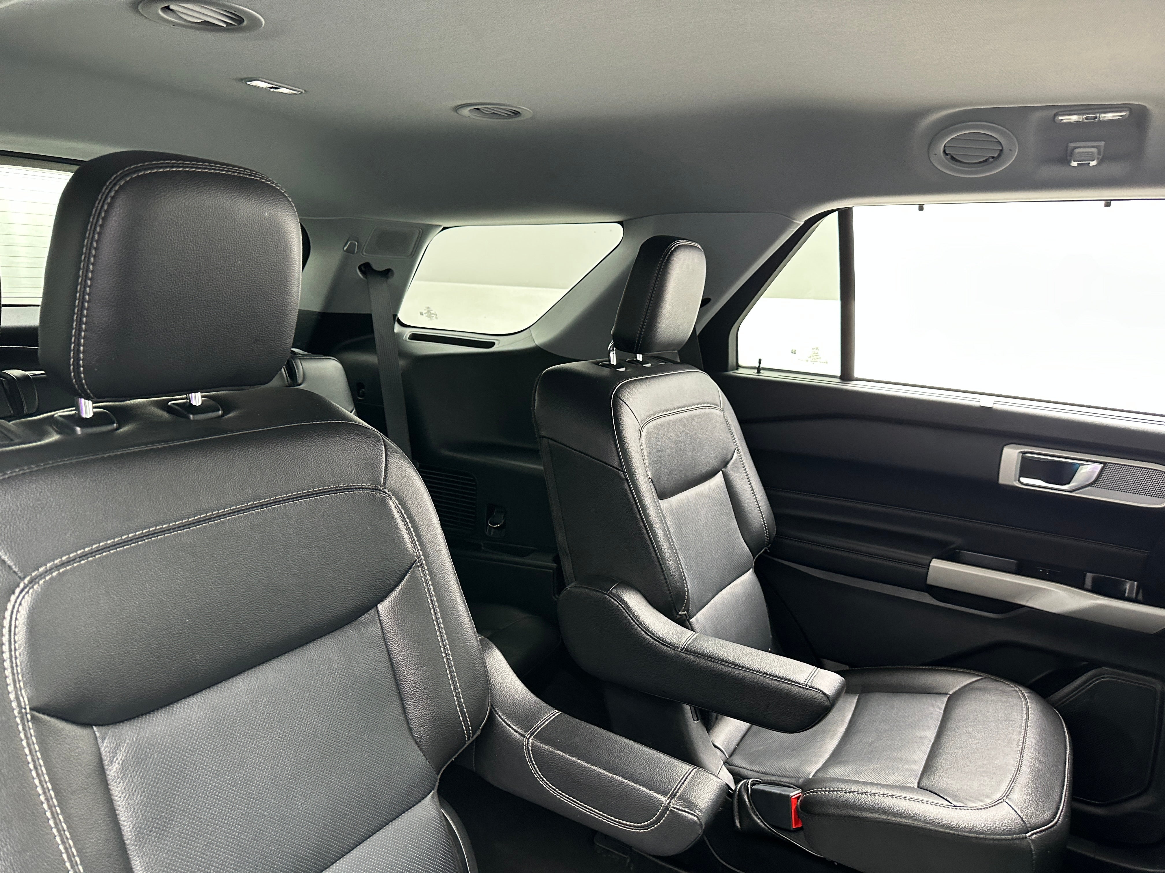 2022 Ford Explorer Limited 5