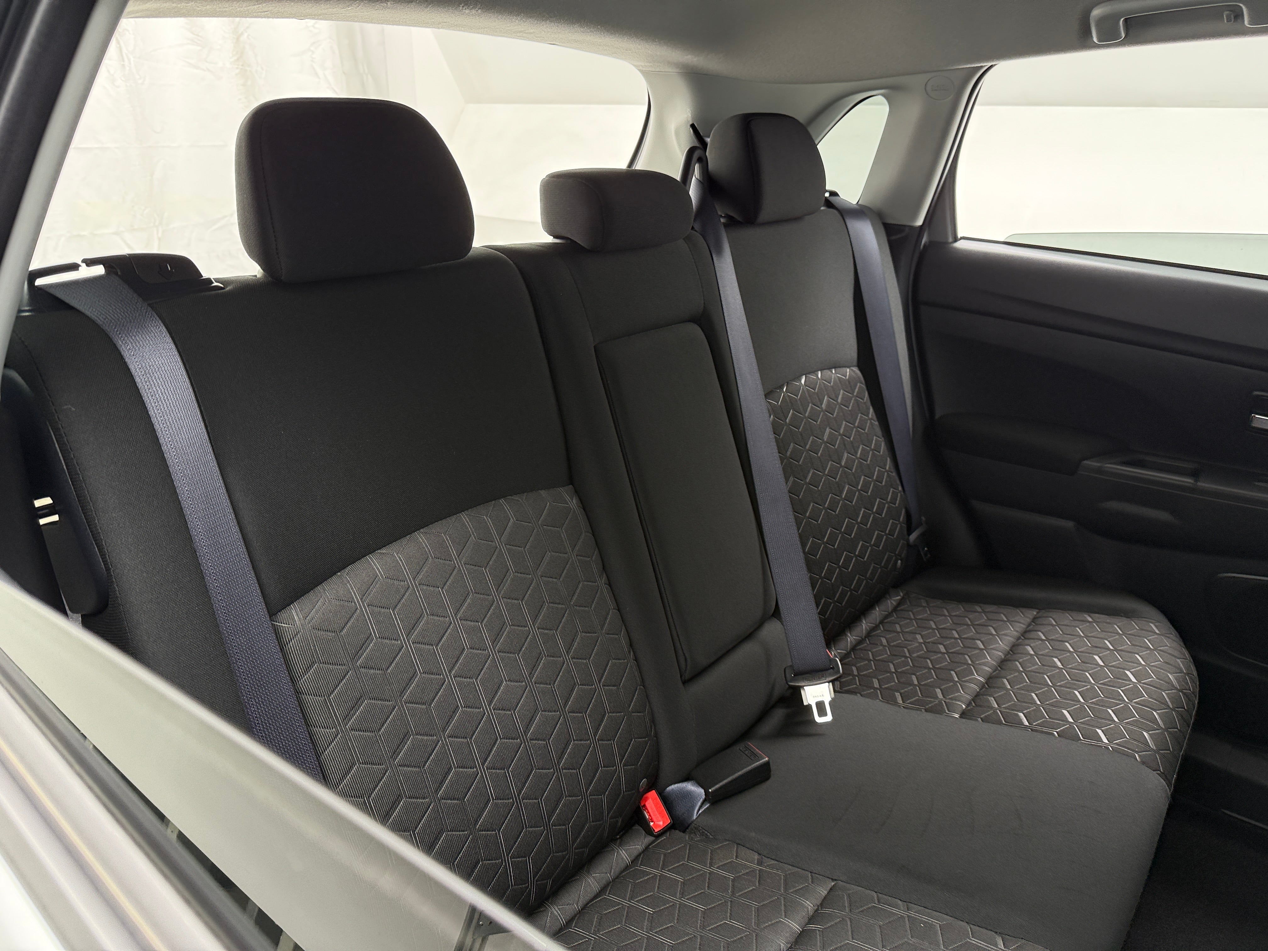 2024 Mitsubishi Outlander Sport ES 6