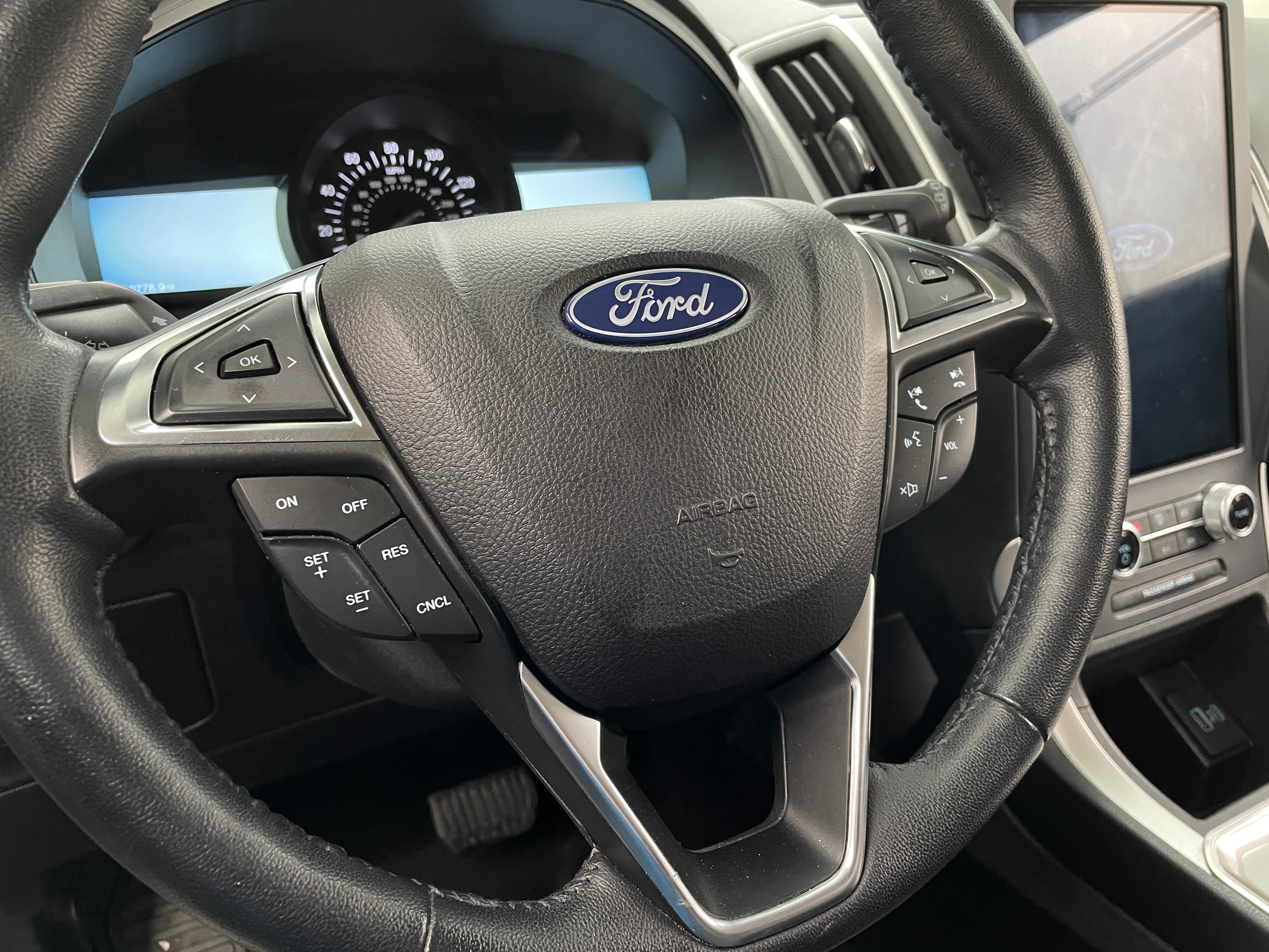 2023 Ford Edge SEL 4