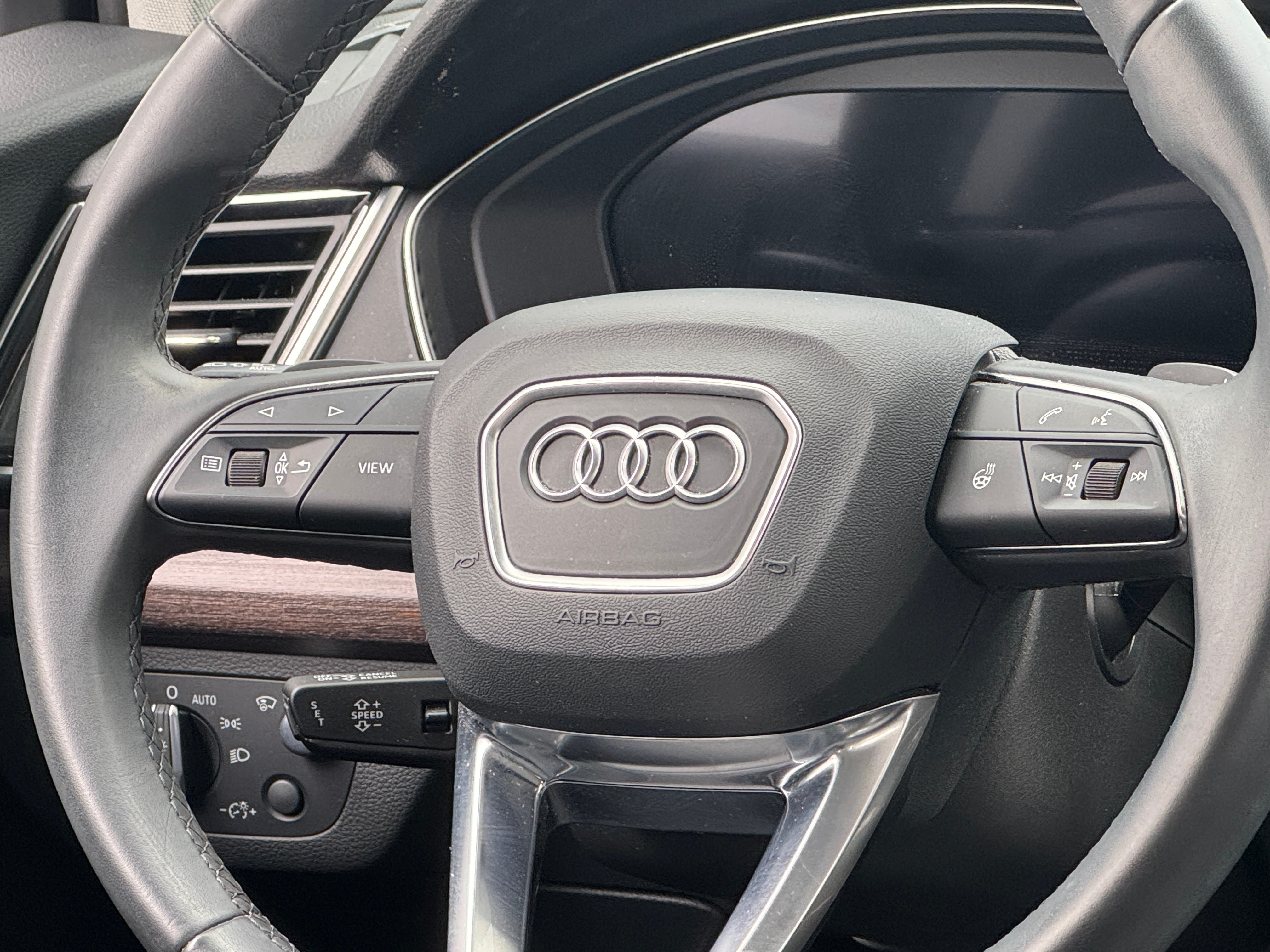 2023 Audi Q5 e Prestige 4