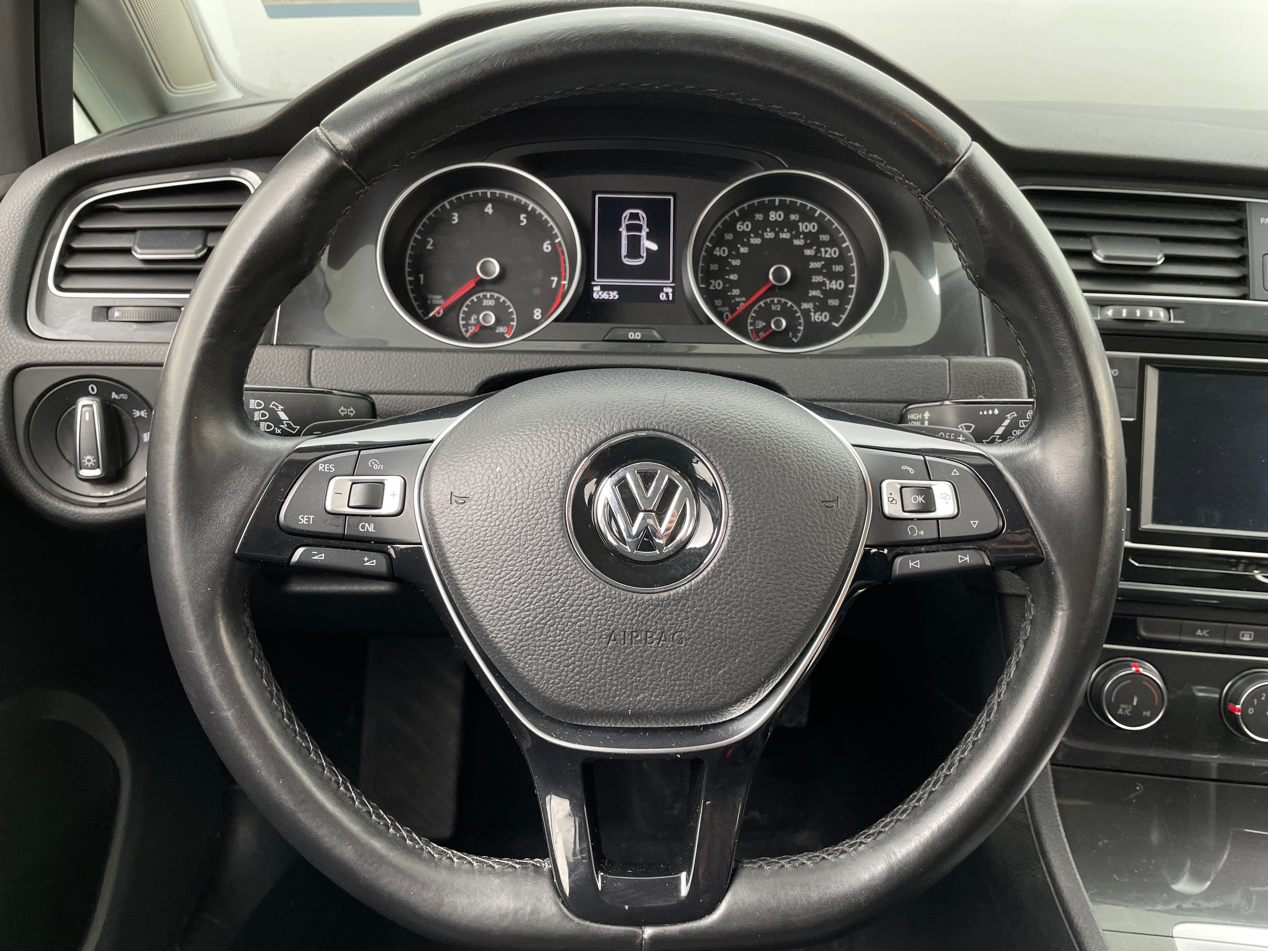 2018 Volkswagen Golf S 5