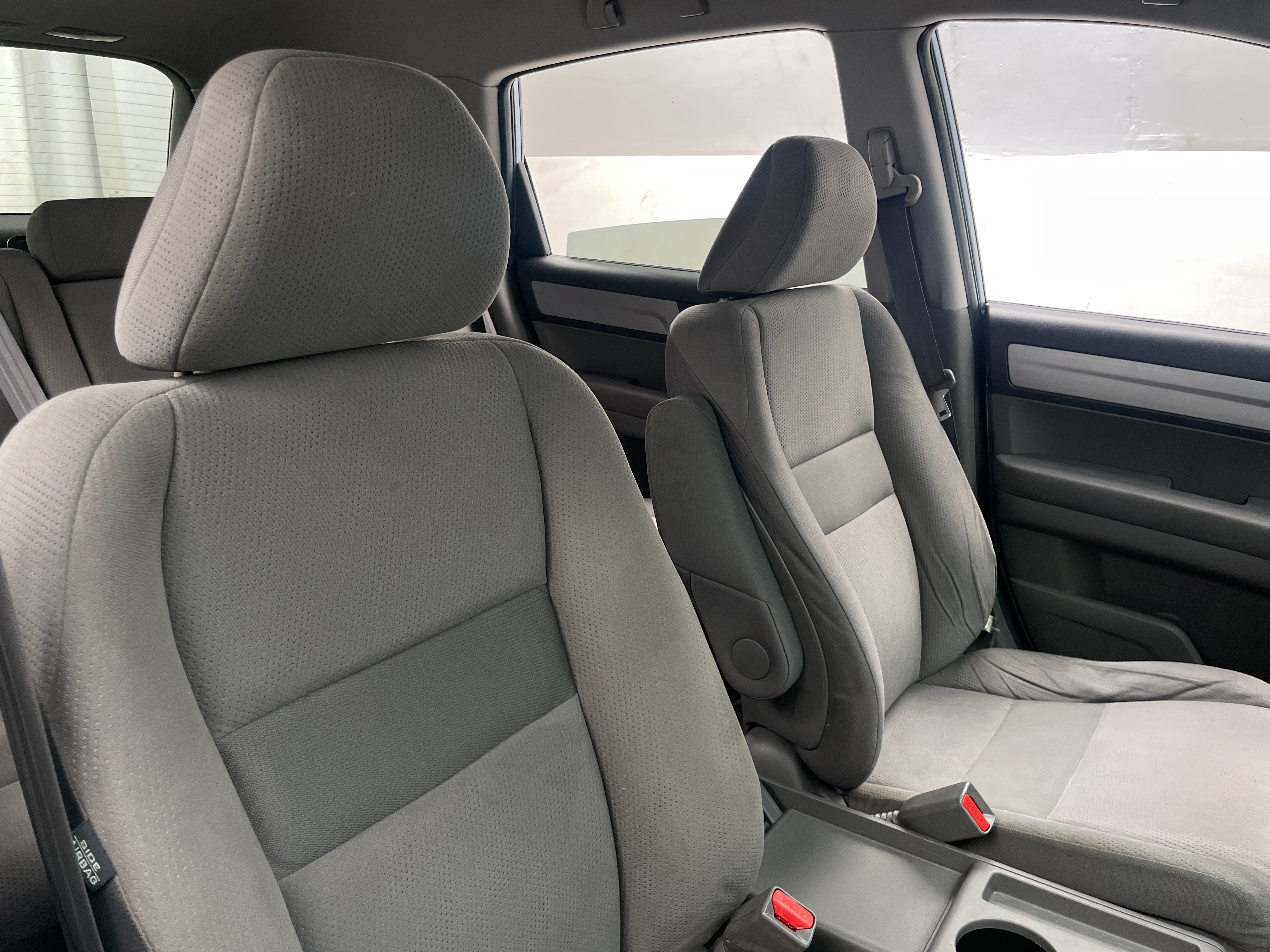 2011 Honda CR-V SE 2