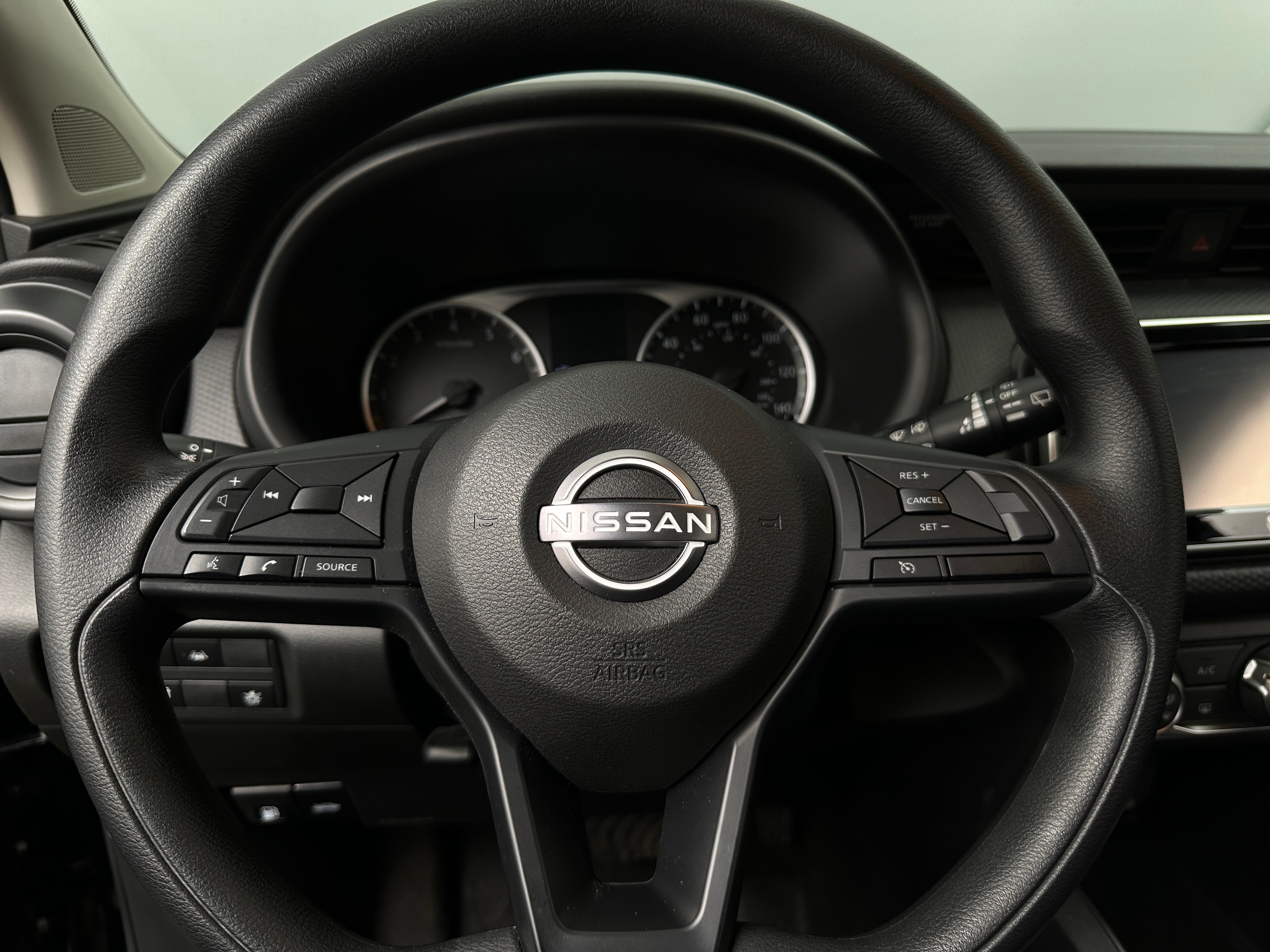 2023 Nissan Kicks S 5