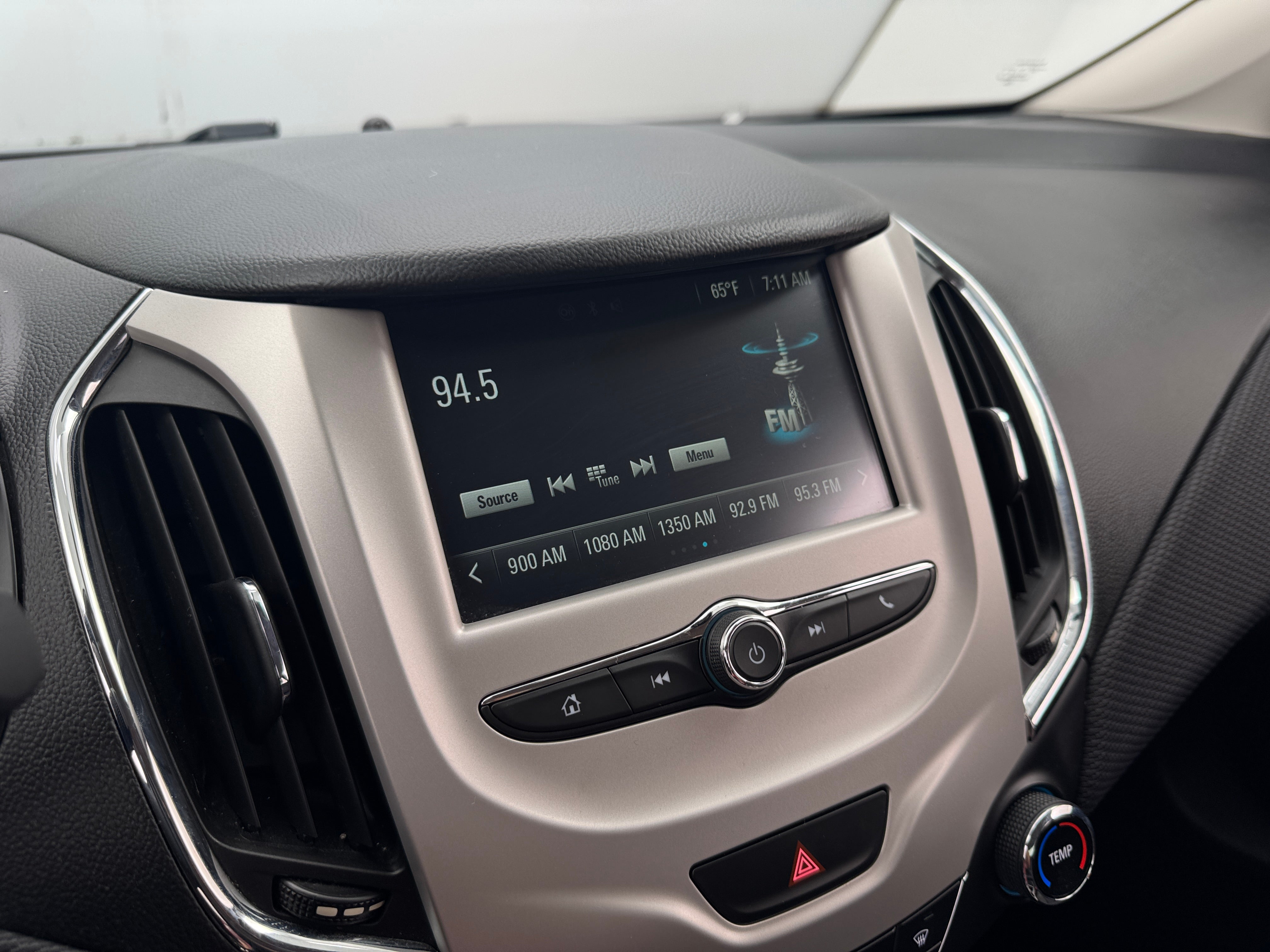 2016 Chevrolet Cruze LS 4