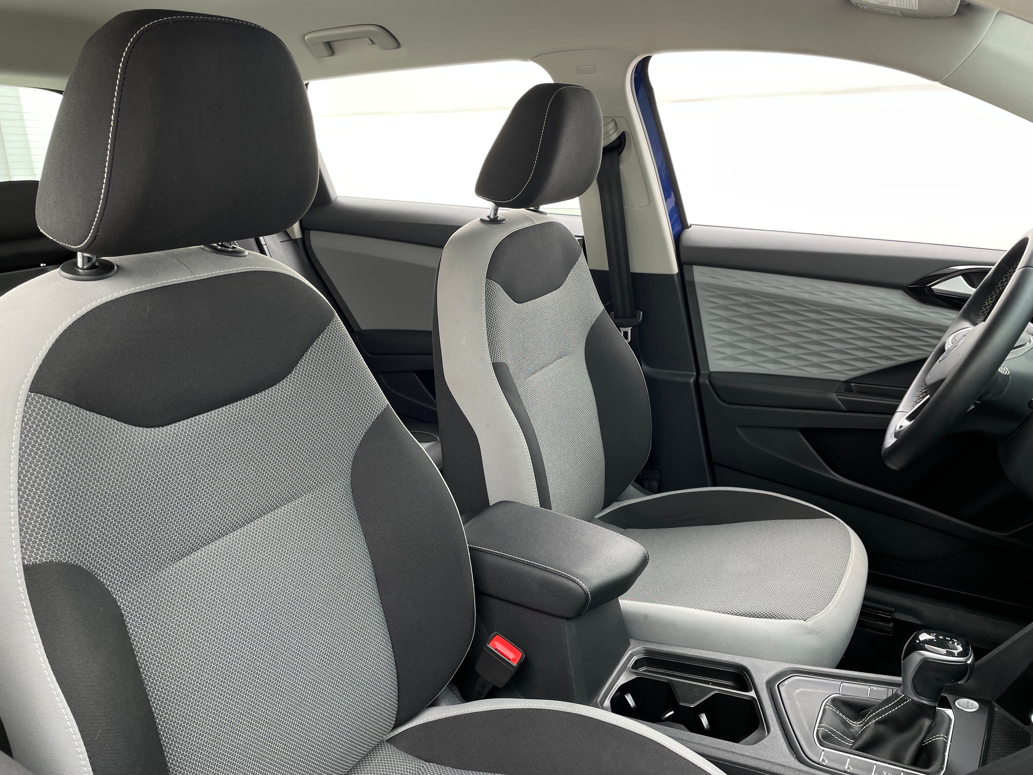 2022 Volkswagen Taos S 2