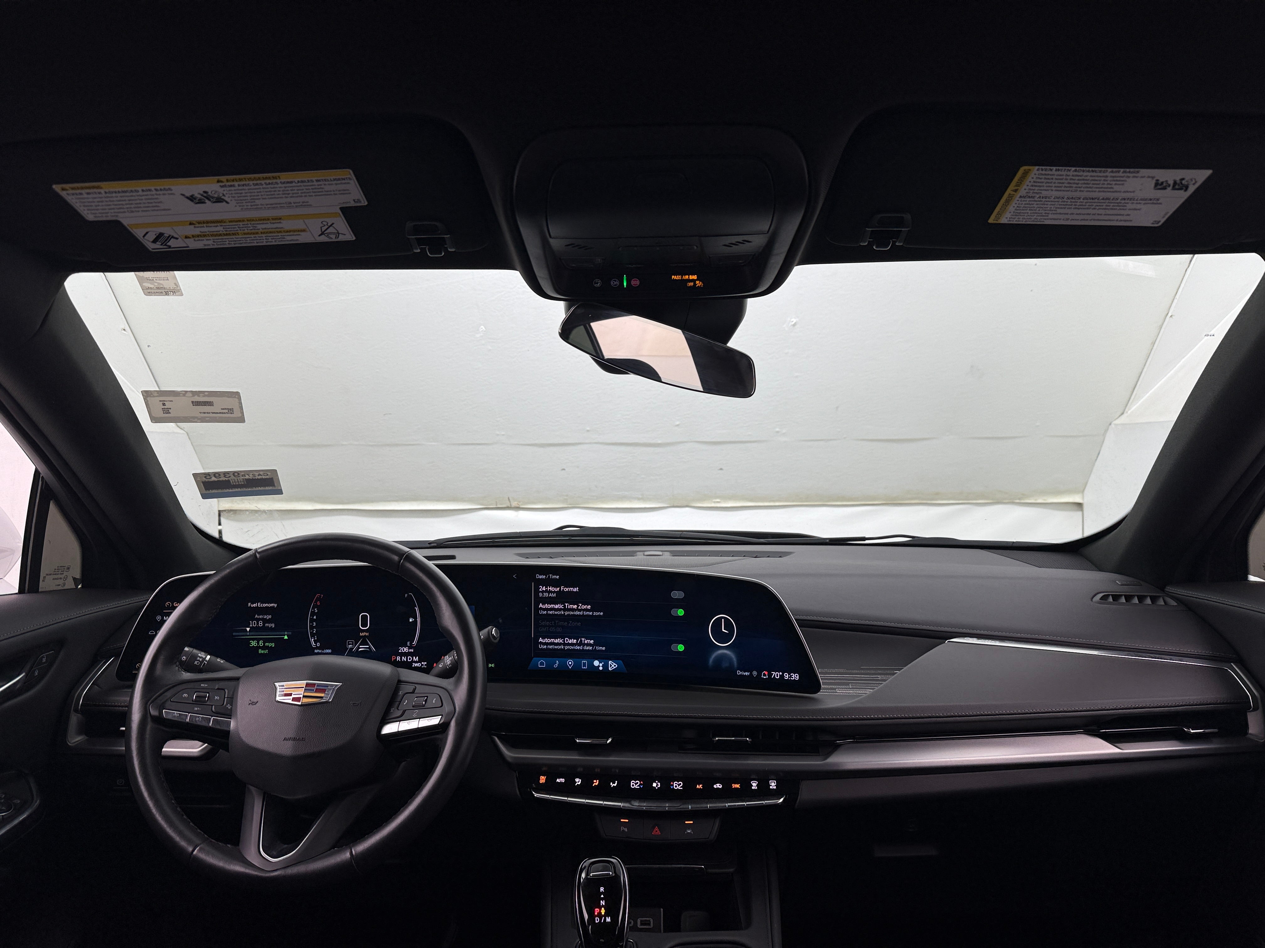 2024 Cadillac XT4 Premium Luxury 2