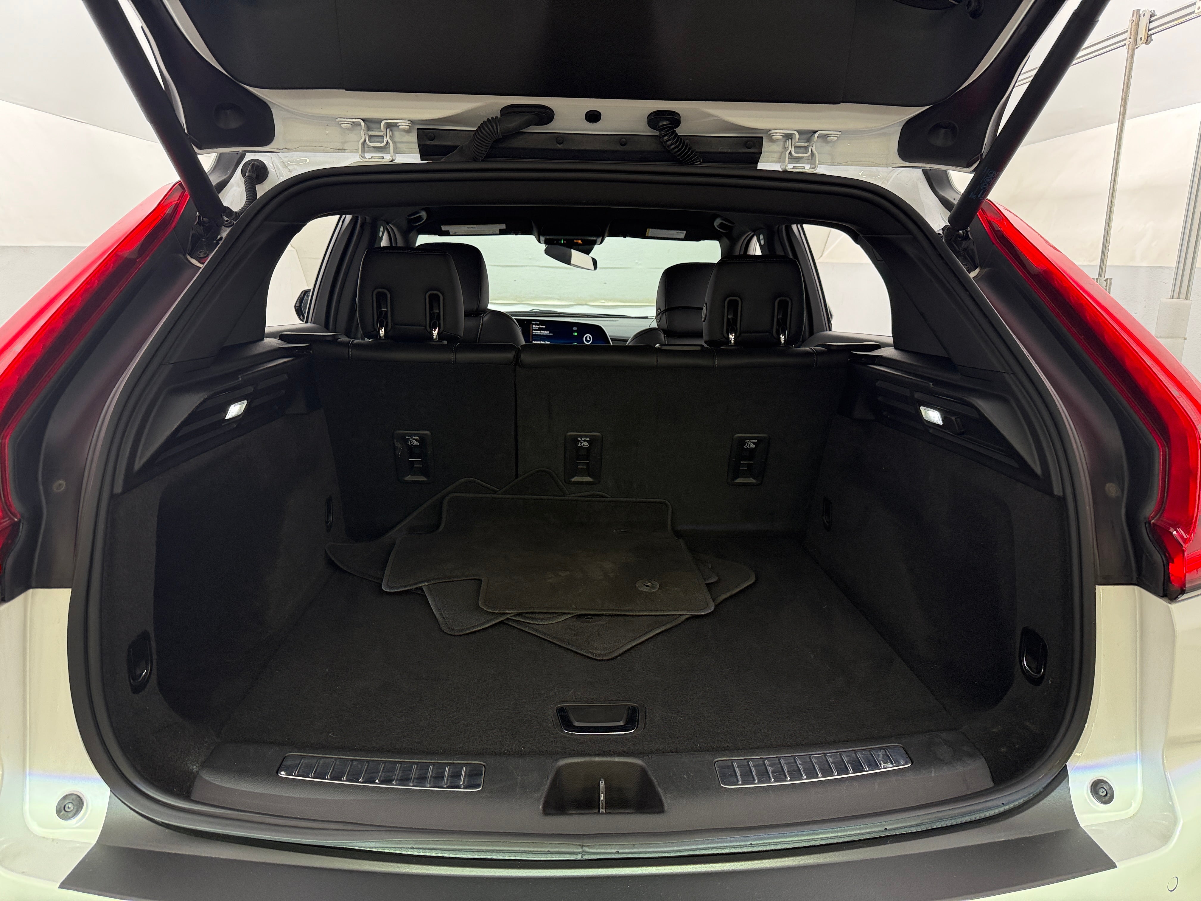 2024 Cadillac XT4 Premium Luxury 6