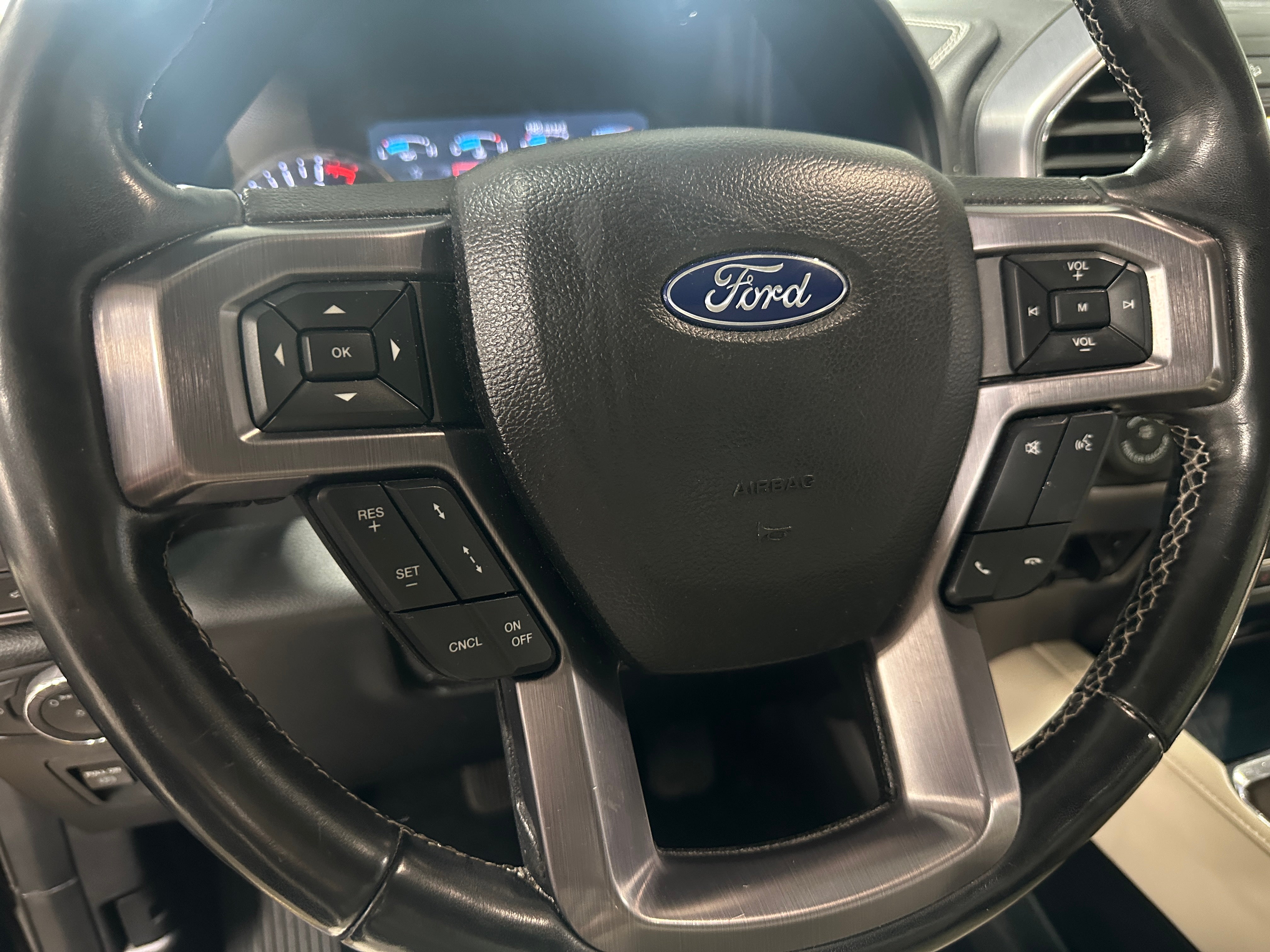 2019 Ford Expedition MAX Platinum 4