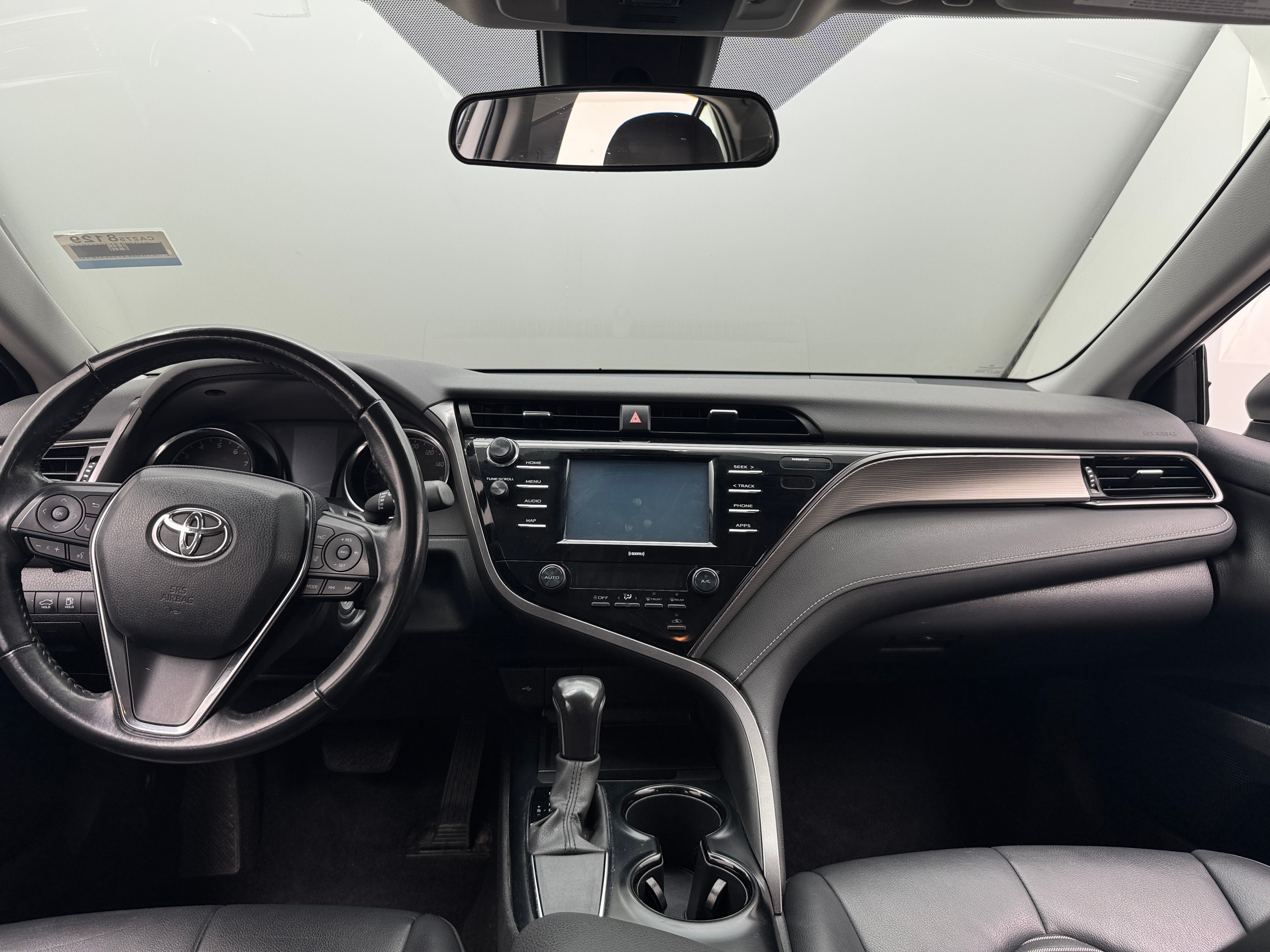 2020 Toyota Camry SE 2