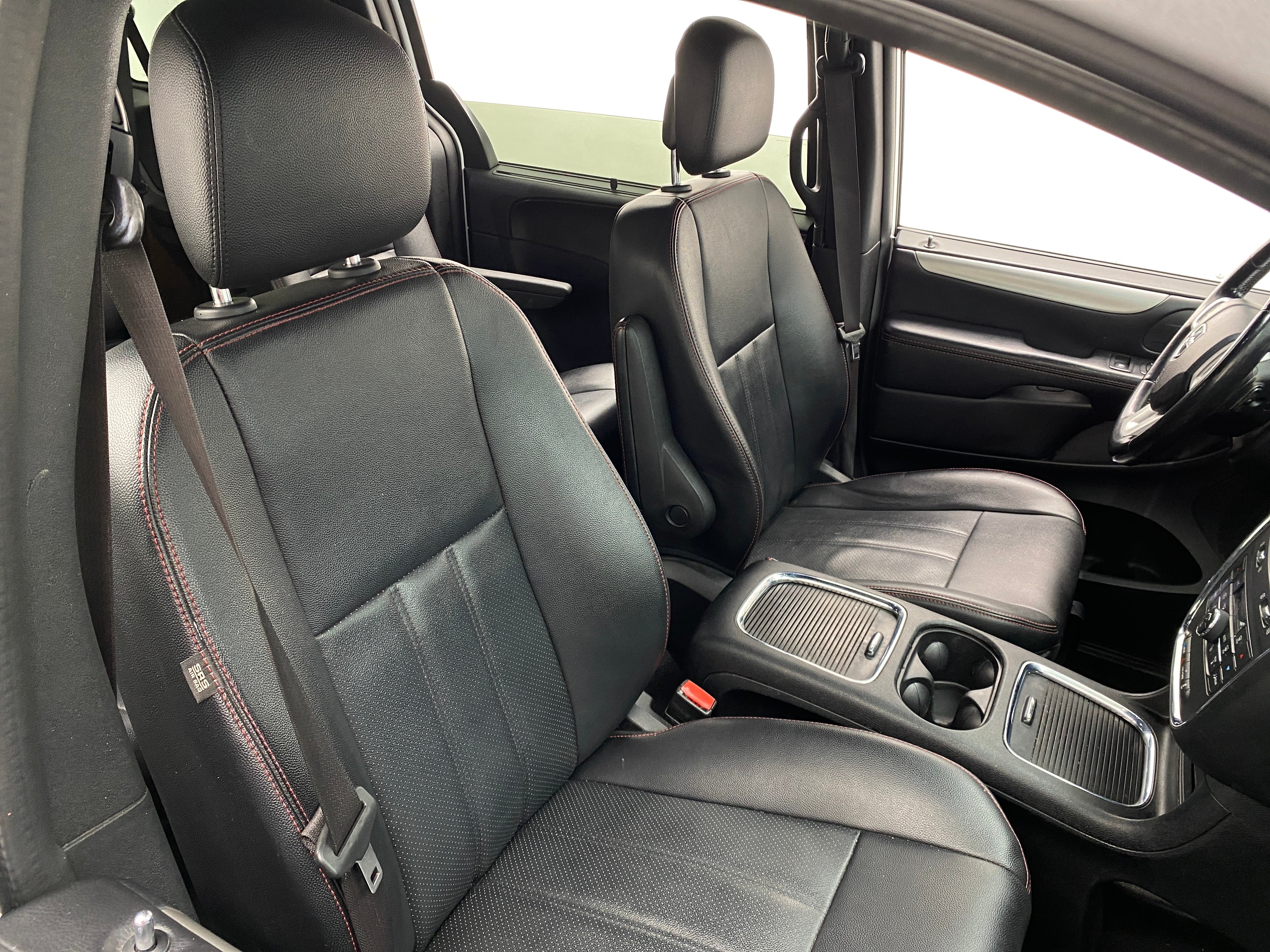 2019 Dodge Grand Caravan SE 2