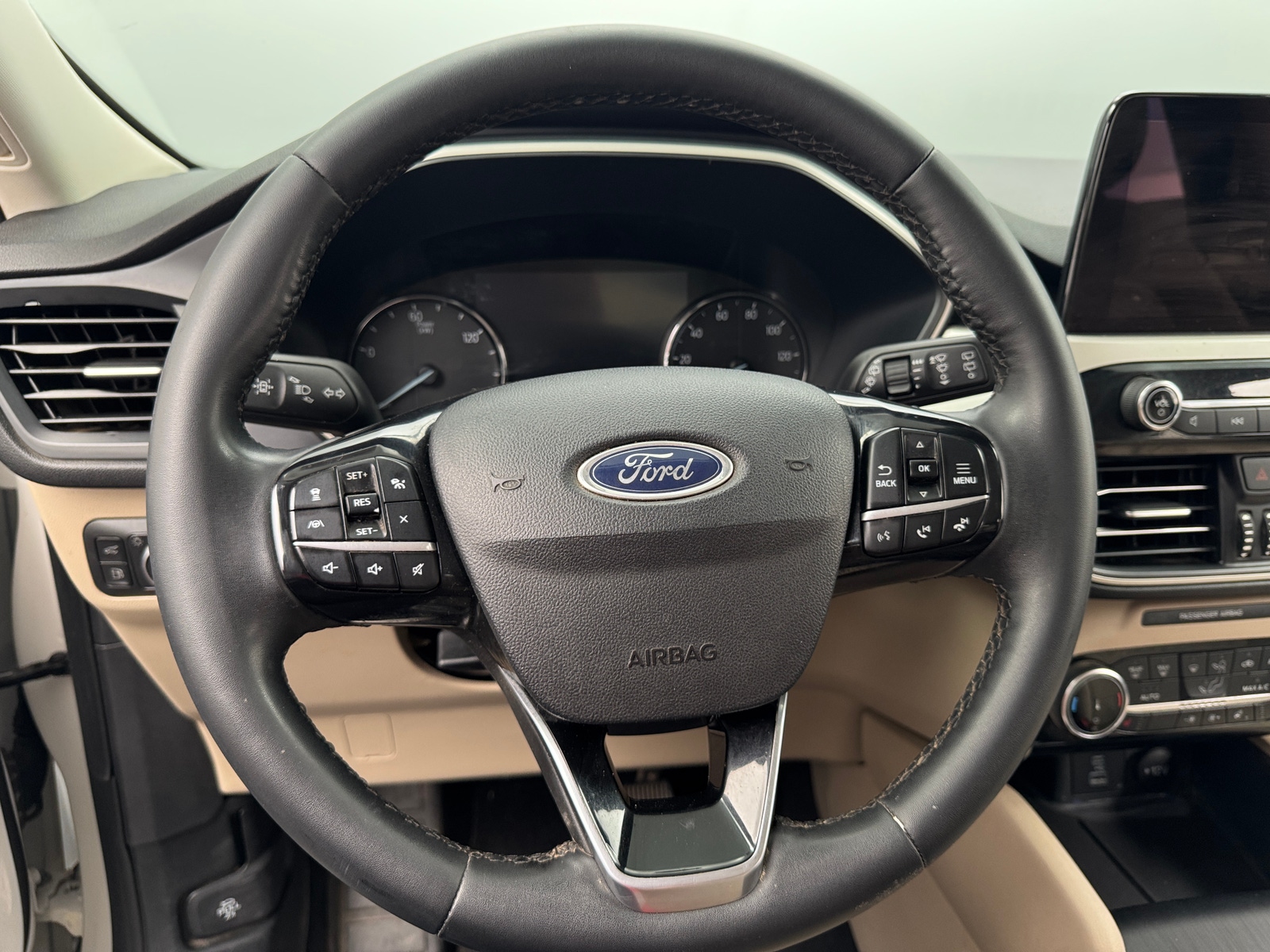 Thumbnail: 2022 Ford Escape - 5