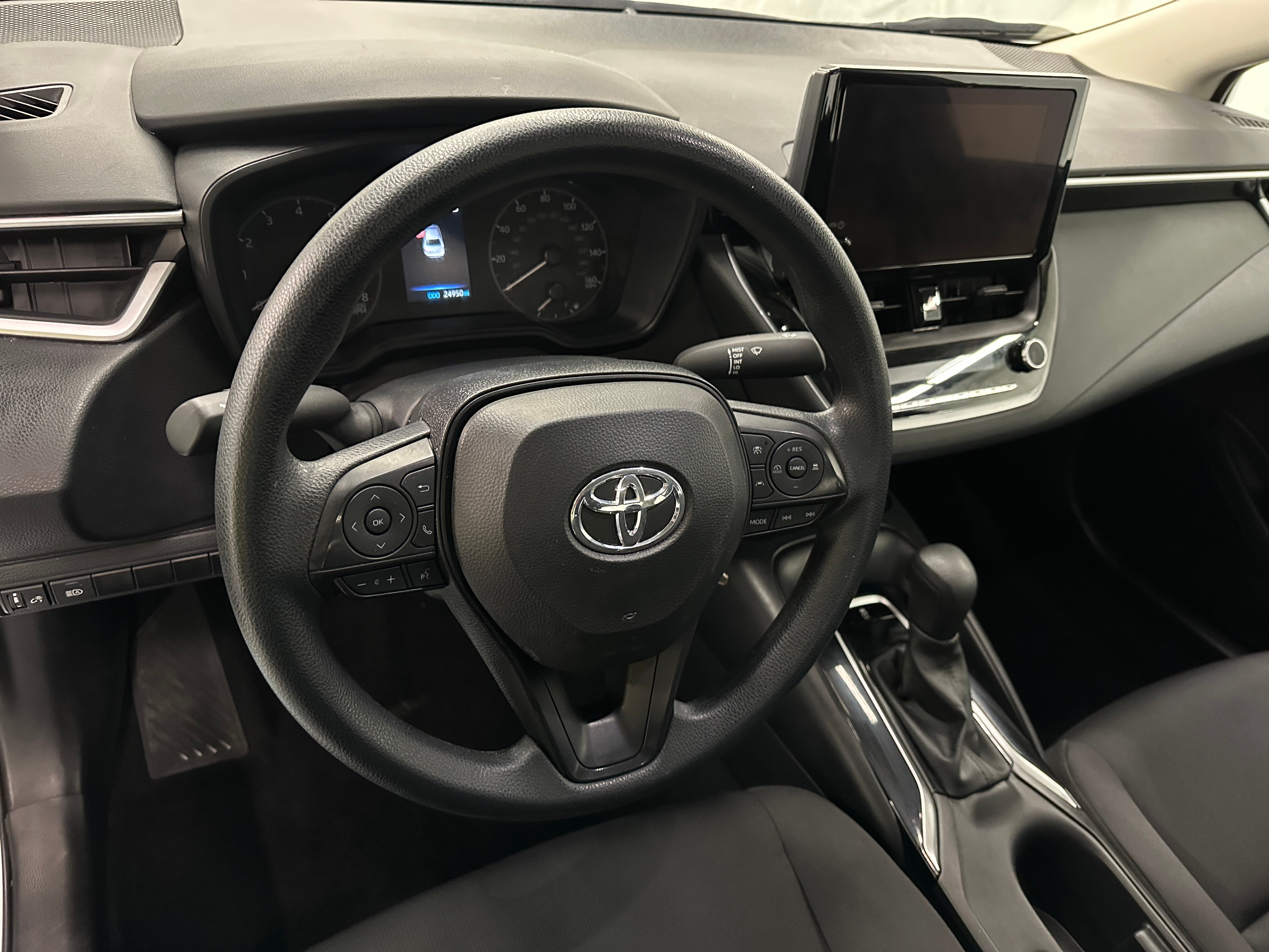 2024 Toyota Corolla LE 5