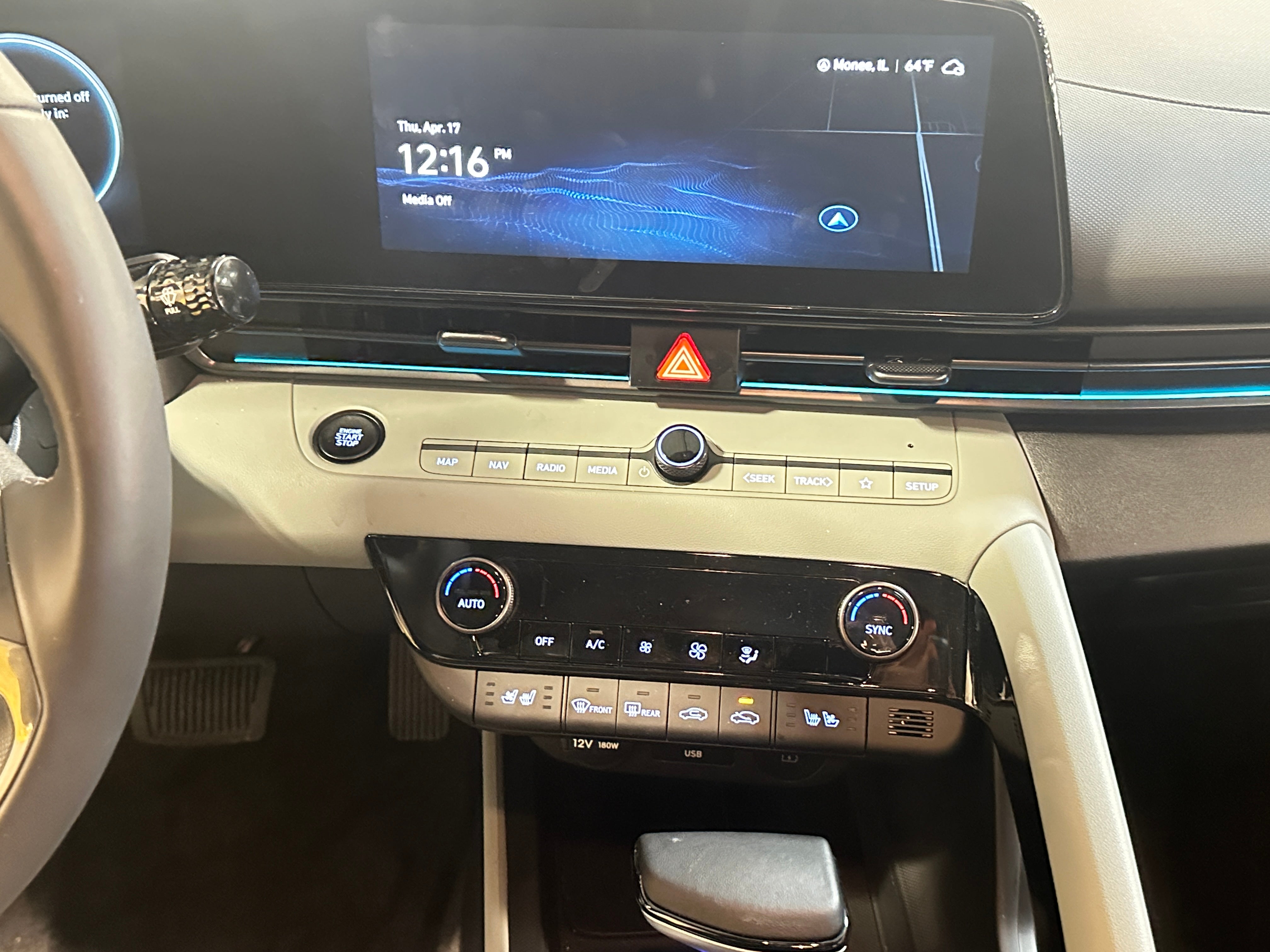 2024 Hyundai Elantra Limited Edition 3