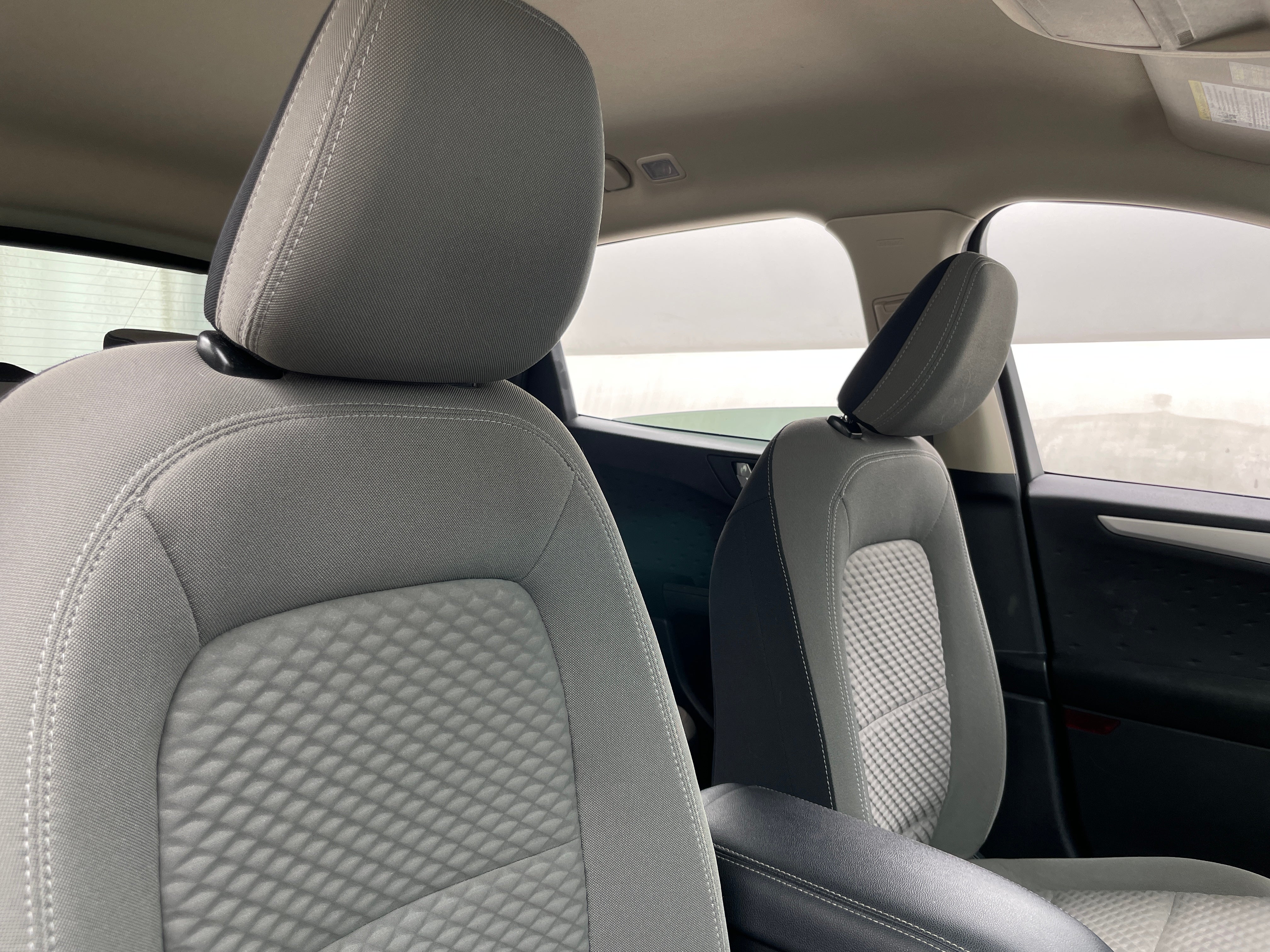2020 Ford Escape SE 2