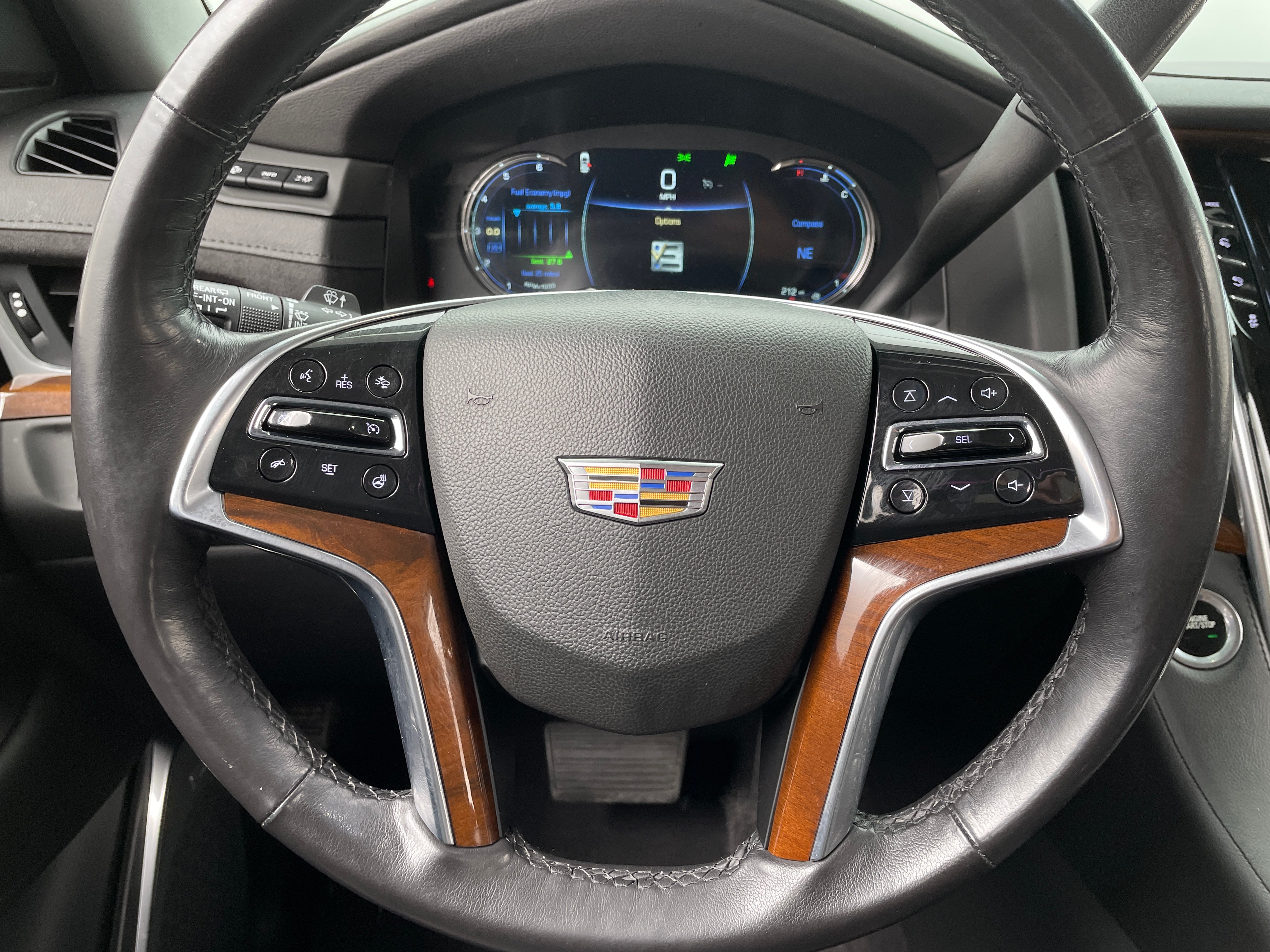 2020 Cadillac Escalade ESV Luxury 4